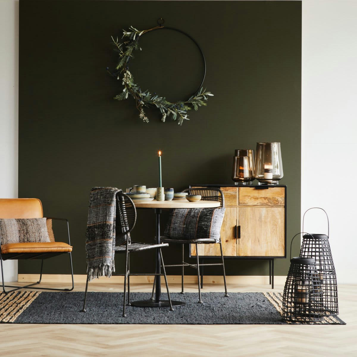 RAW - Tapis 240x180cm en cuir recyclé et jute naturelle noir