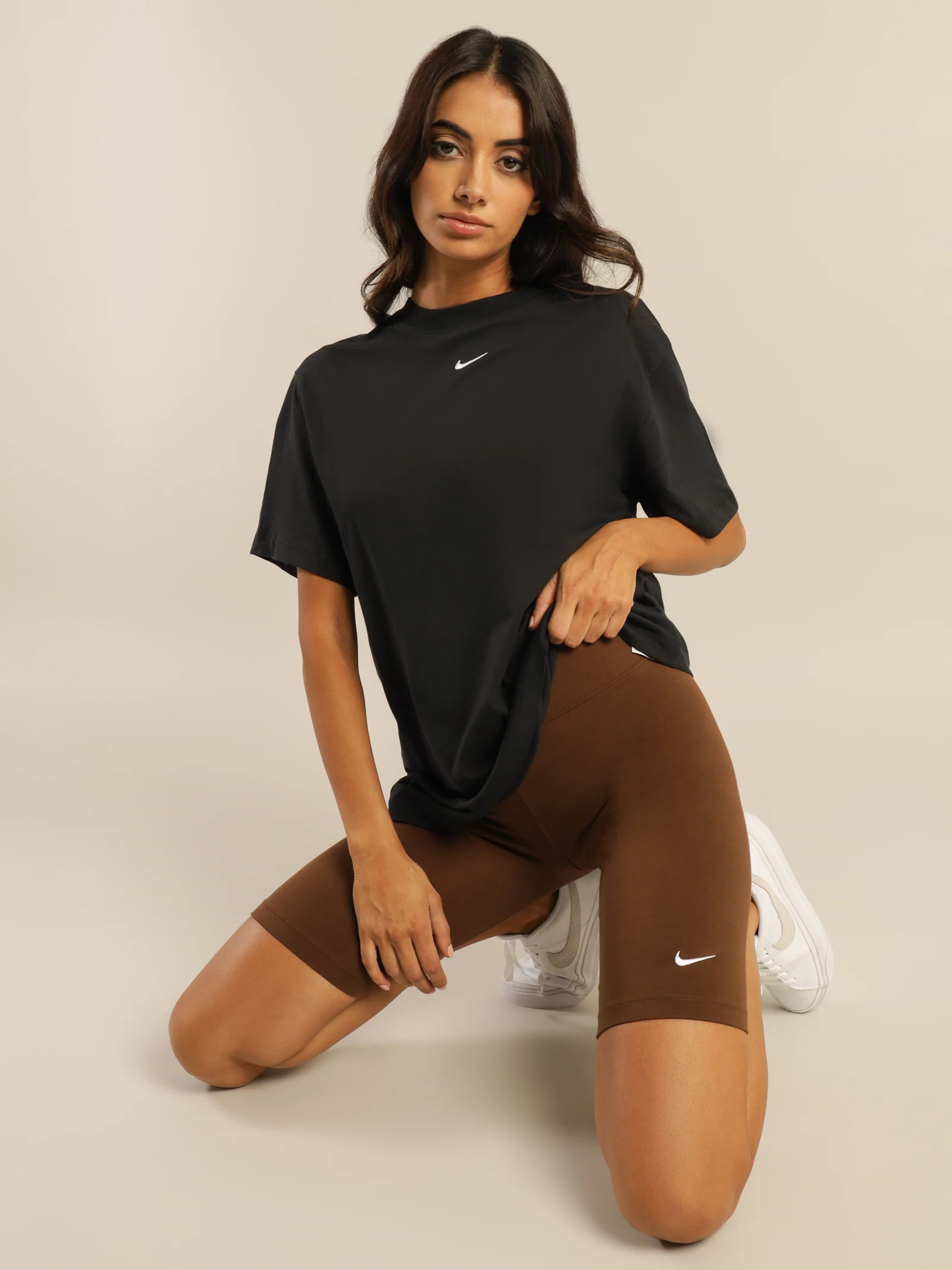 Sportswear Essential Mid-Rise Bike Shorts