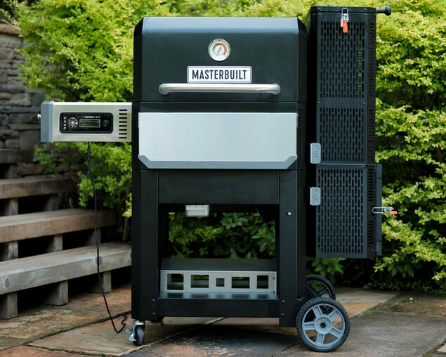 Masterbuilt Gravity Series&reg;800 Digital Charcoal BBQ and Smoker
