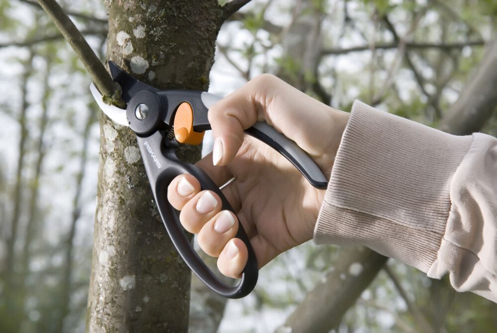 SEKATØR FISKARS MED FINGERLOOP 26.5CM