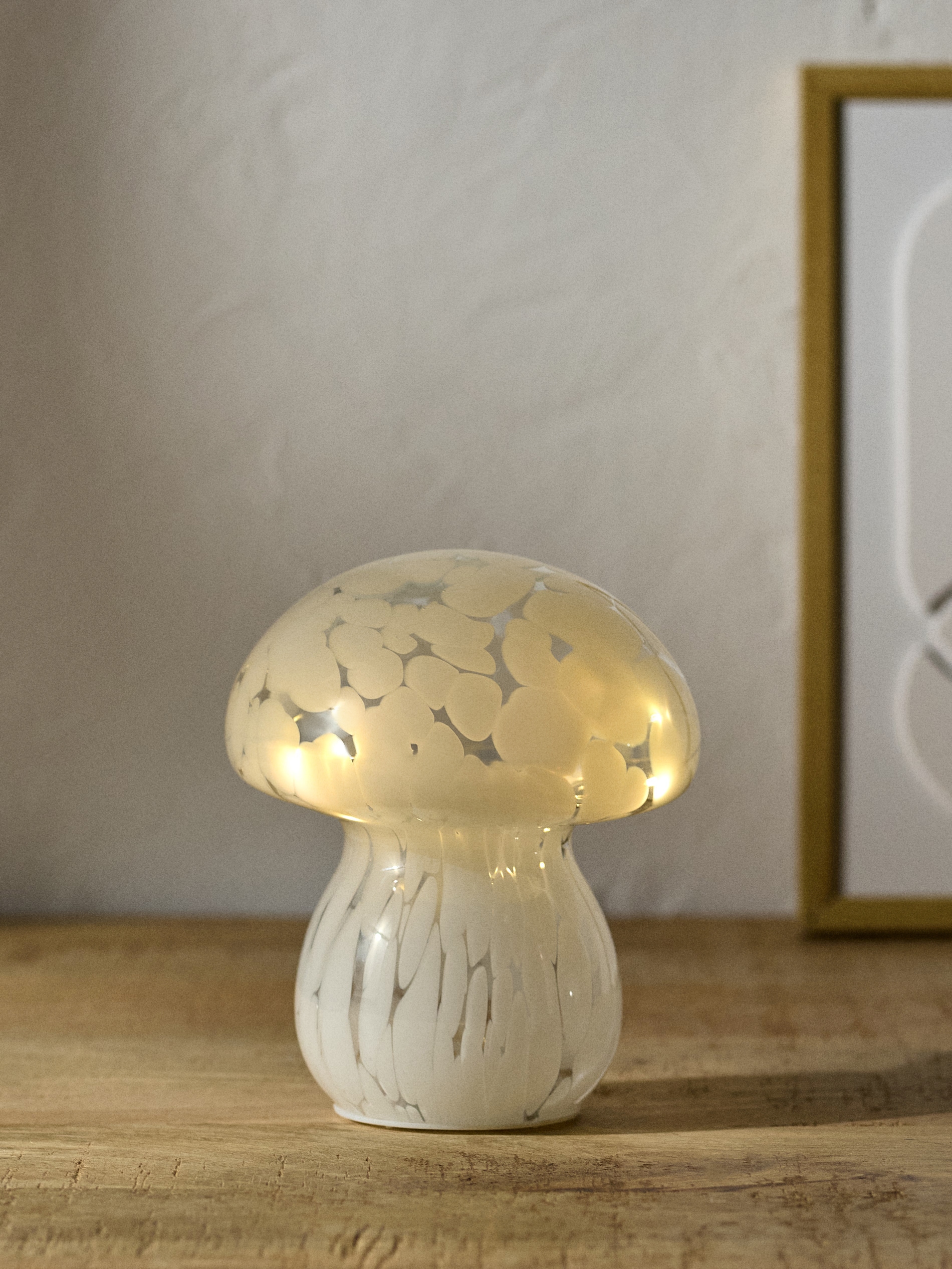 Lampa w kształcie grzyba