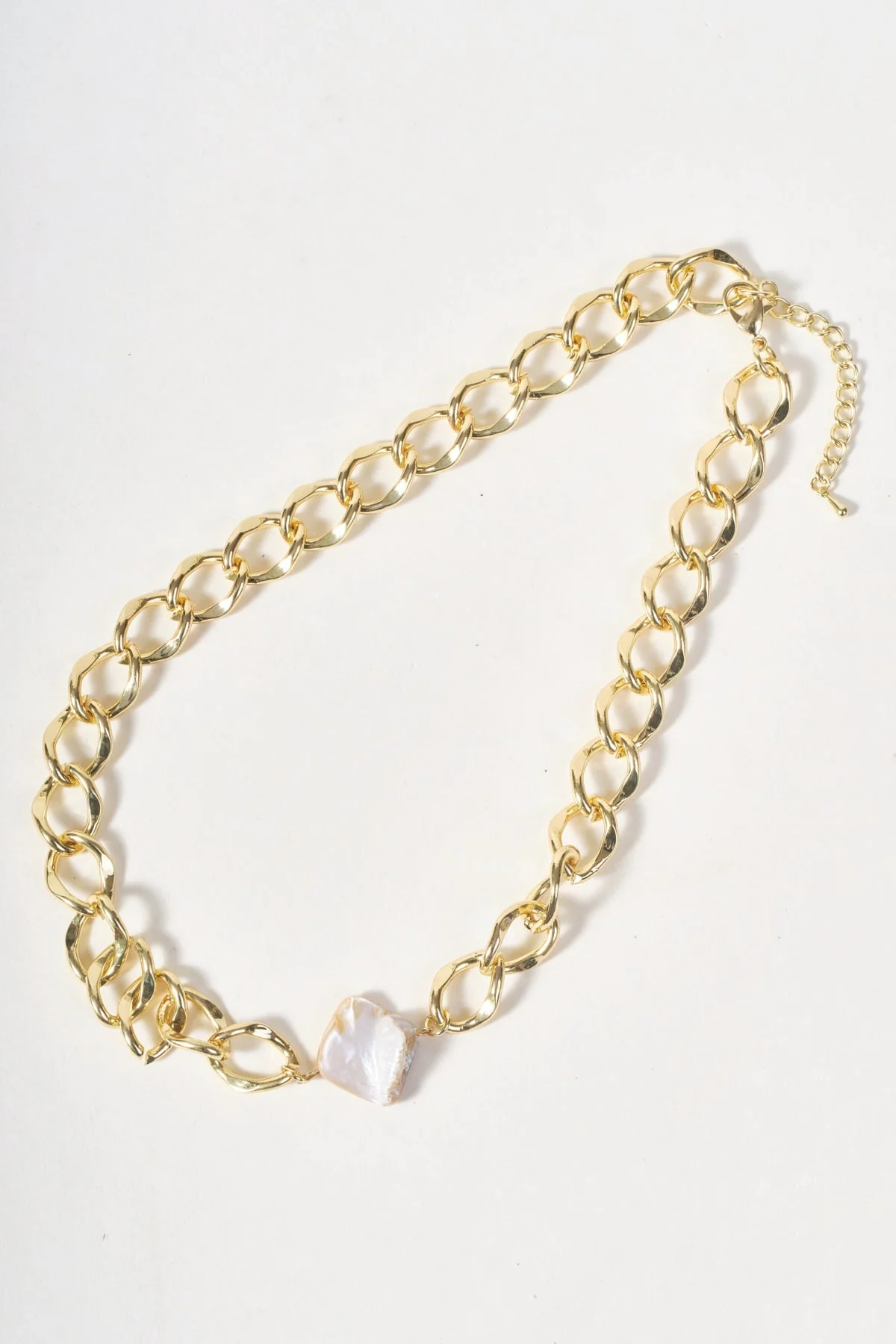 Shell And Gold Chain Necklace
