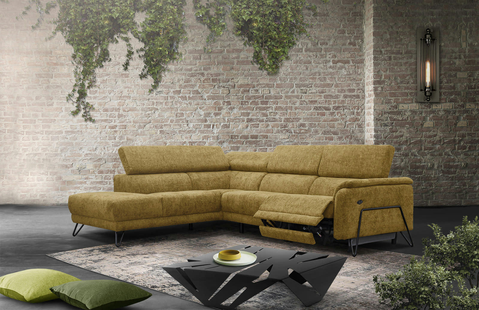 RODEN - Canapé d'angle gauche 5 places avec une relax électrique tissu doré