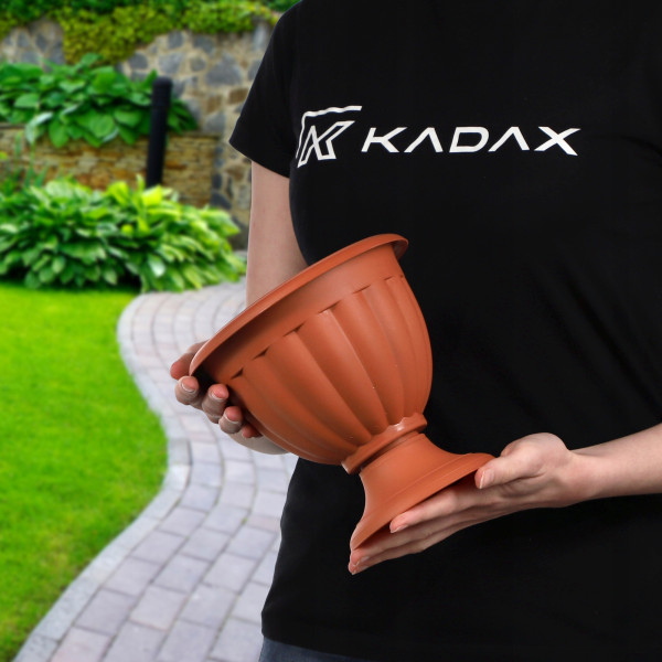 Kadax Doniczka Donica Ogrodowa Gazon 19cm Terakota