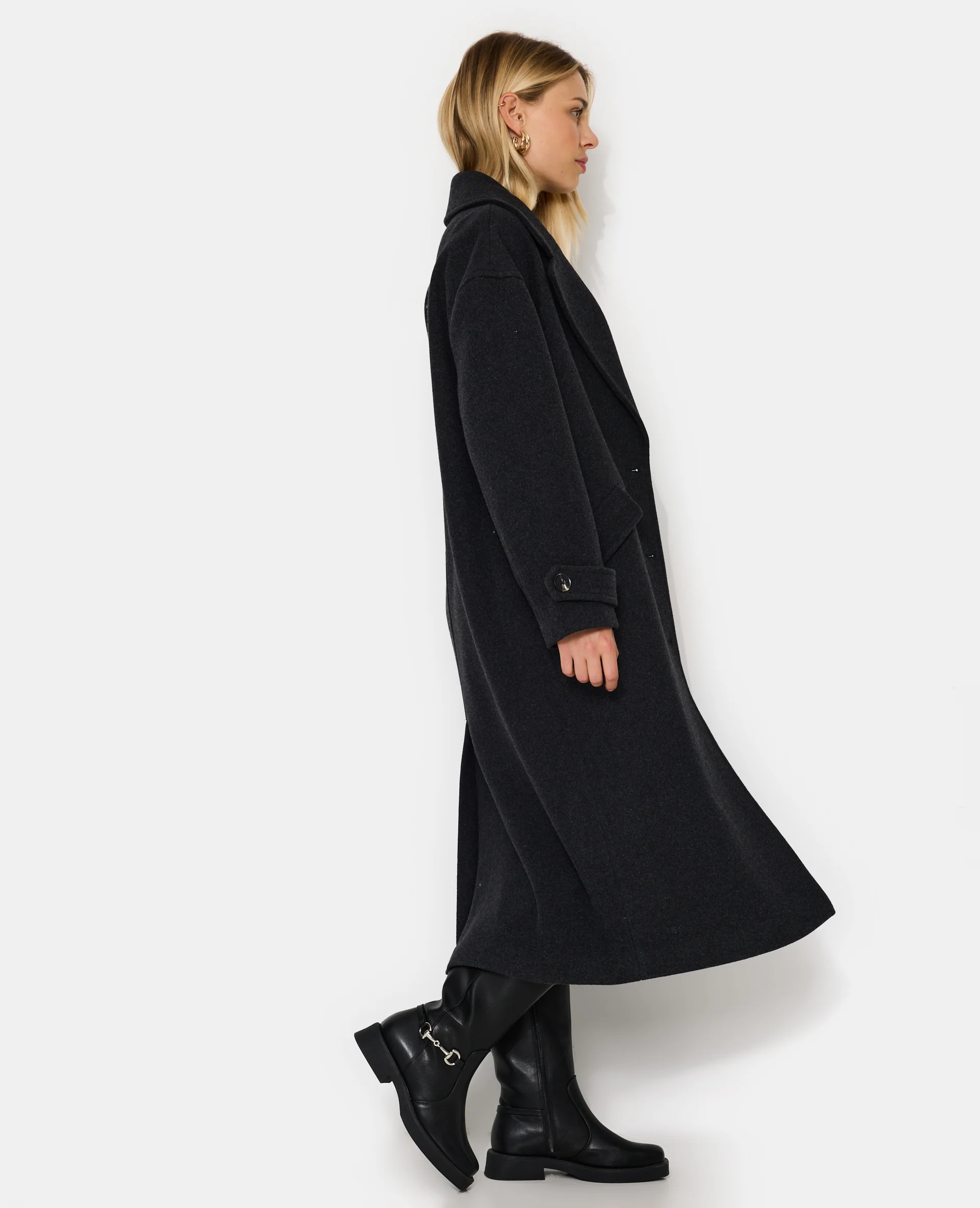 Manteau long drap de laine