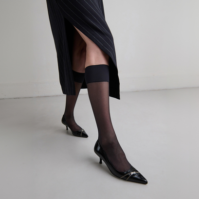 Escarpins à fermetures éclairsen cuir brillant noir | DANIELA