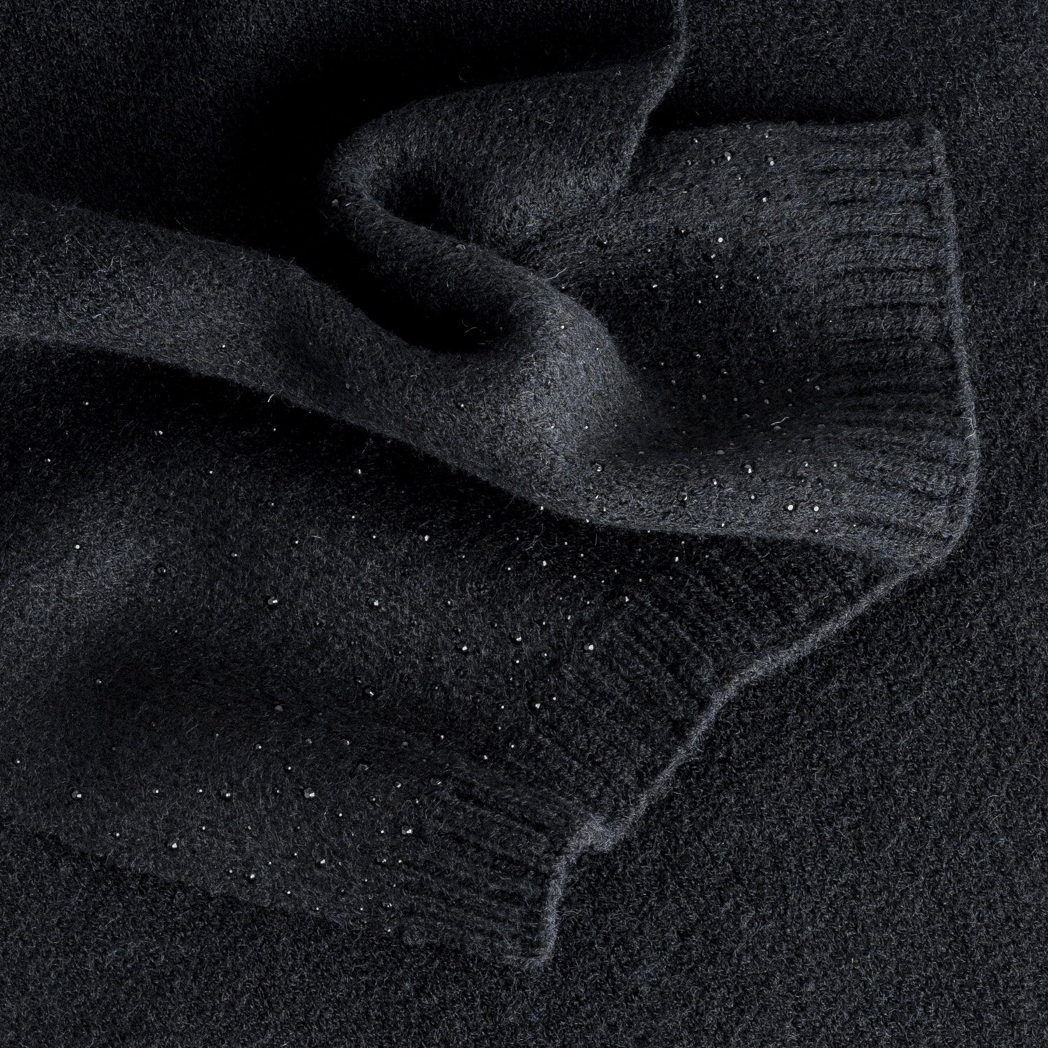 Echarpe TEXTO noire tricot décor strass