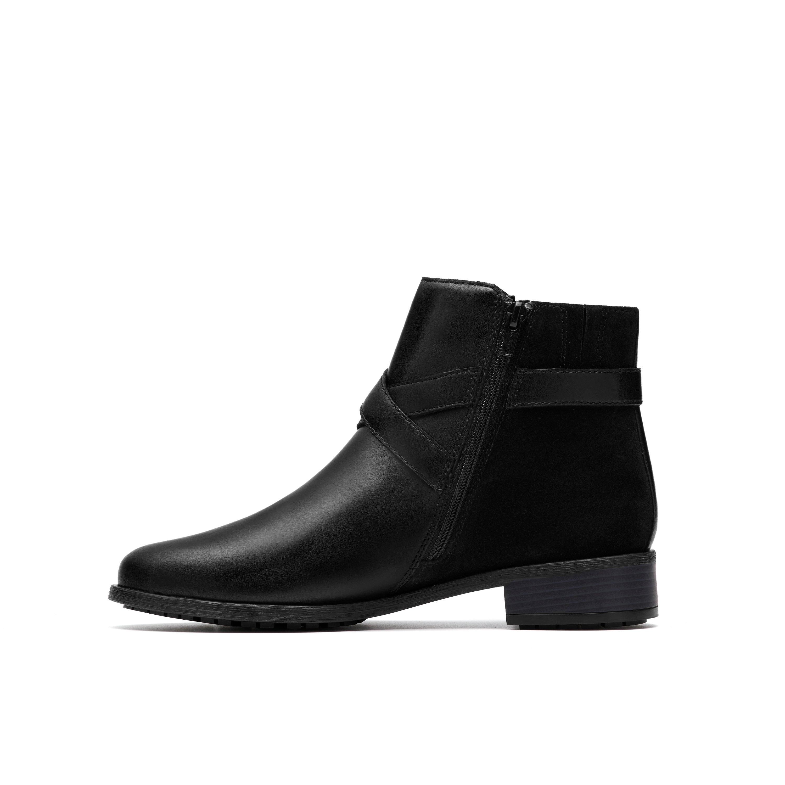 Clarks Havisham Bay Black Leather Ankle Boots