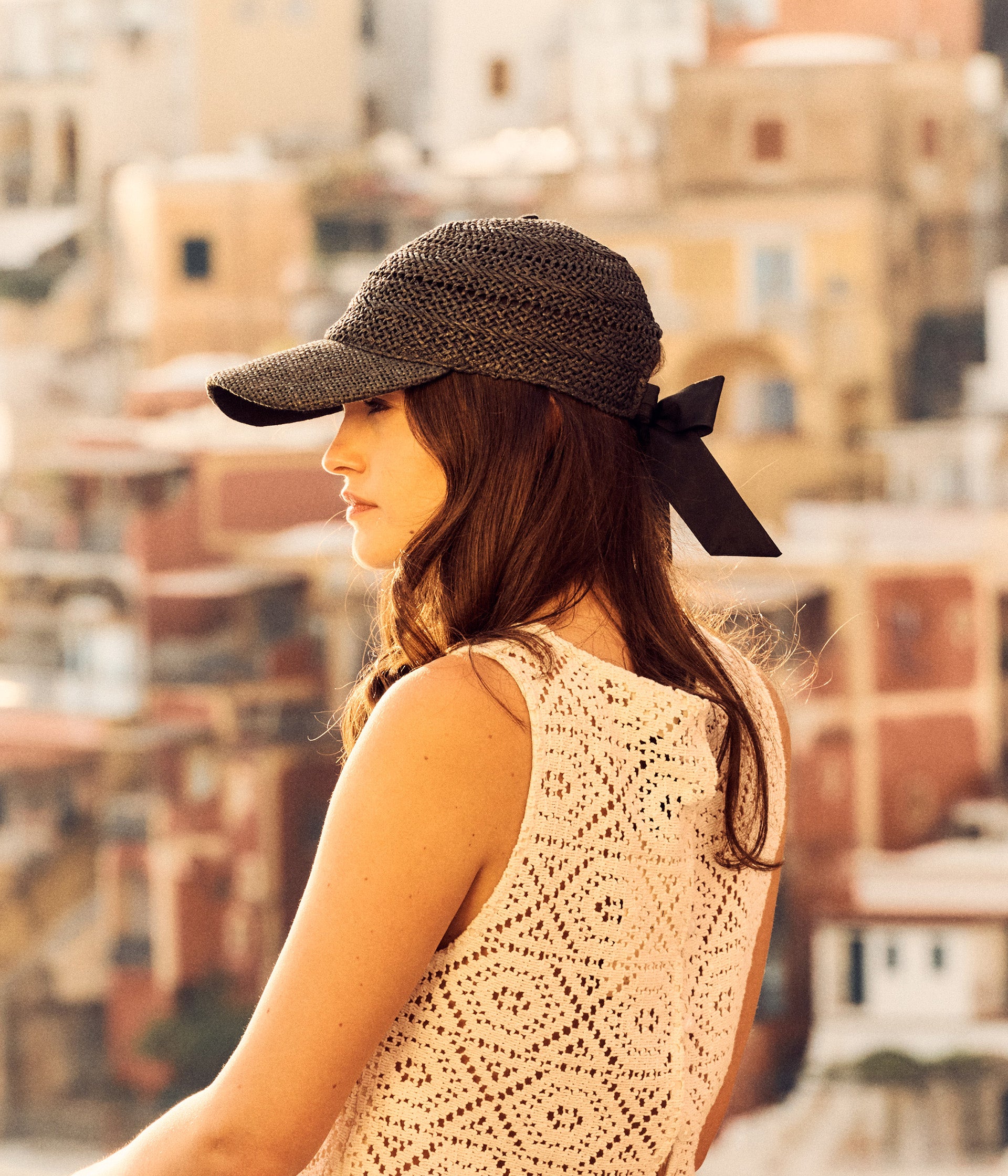 Casquette en paille noire Tia