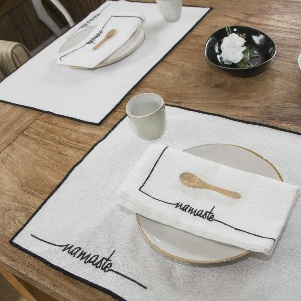 NAMASTE - Serviettes de table (x4) coton  45x45 blanc / noir
