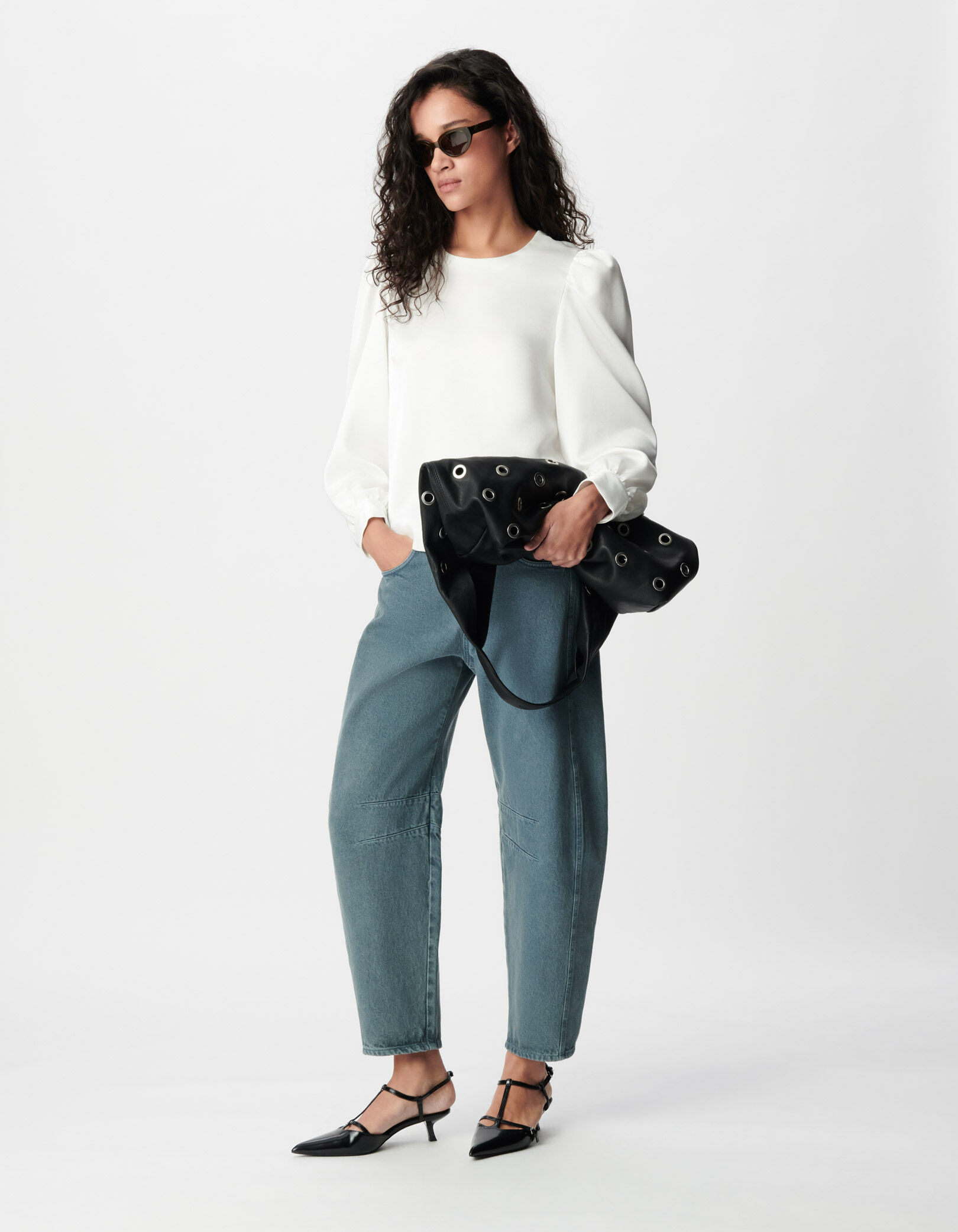 Blouse blanche satinée décolleté V dos Femme