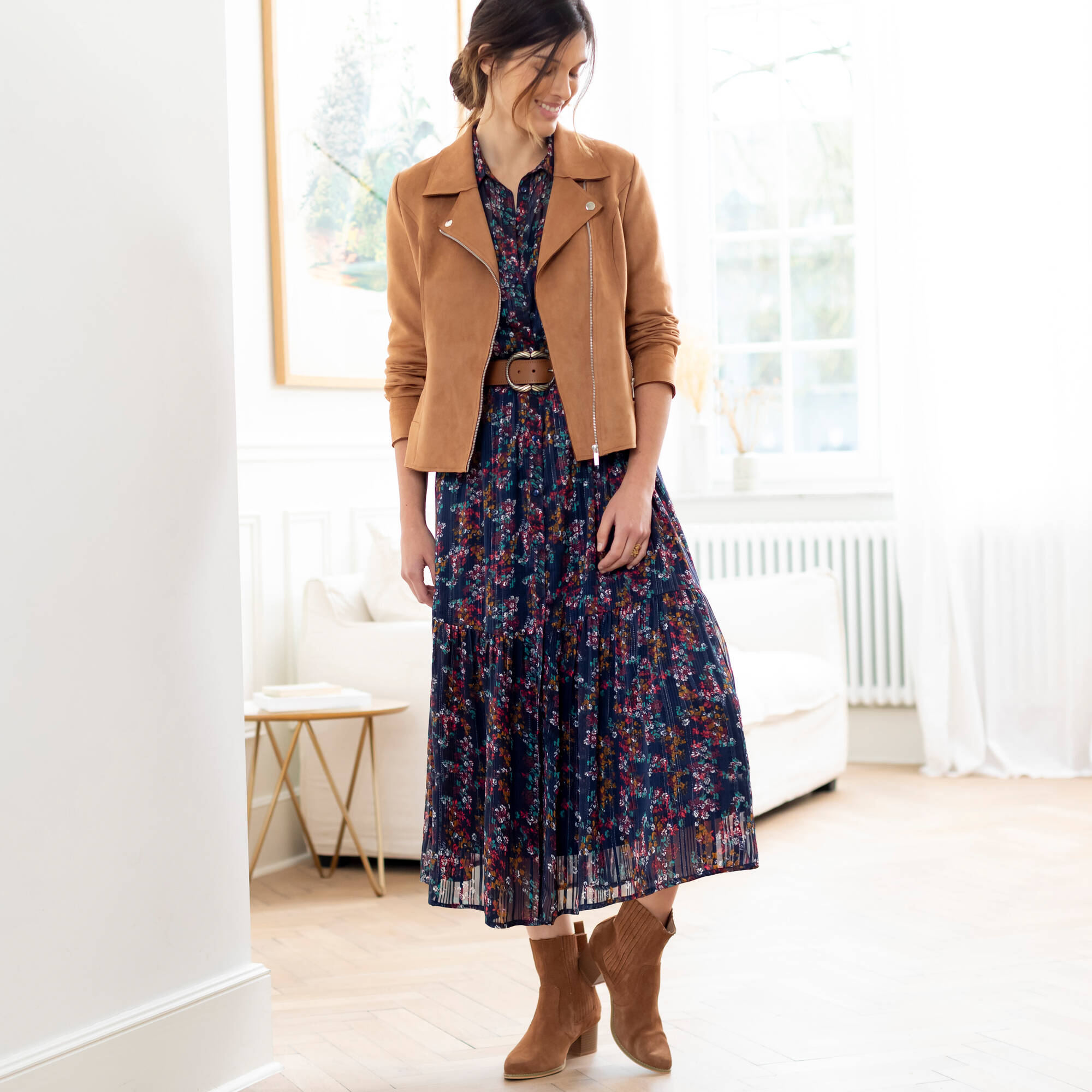Blouson zippé col tailleur pressionné, suédine