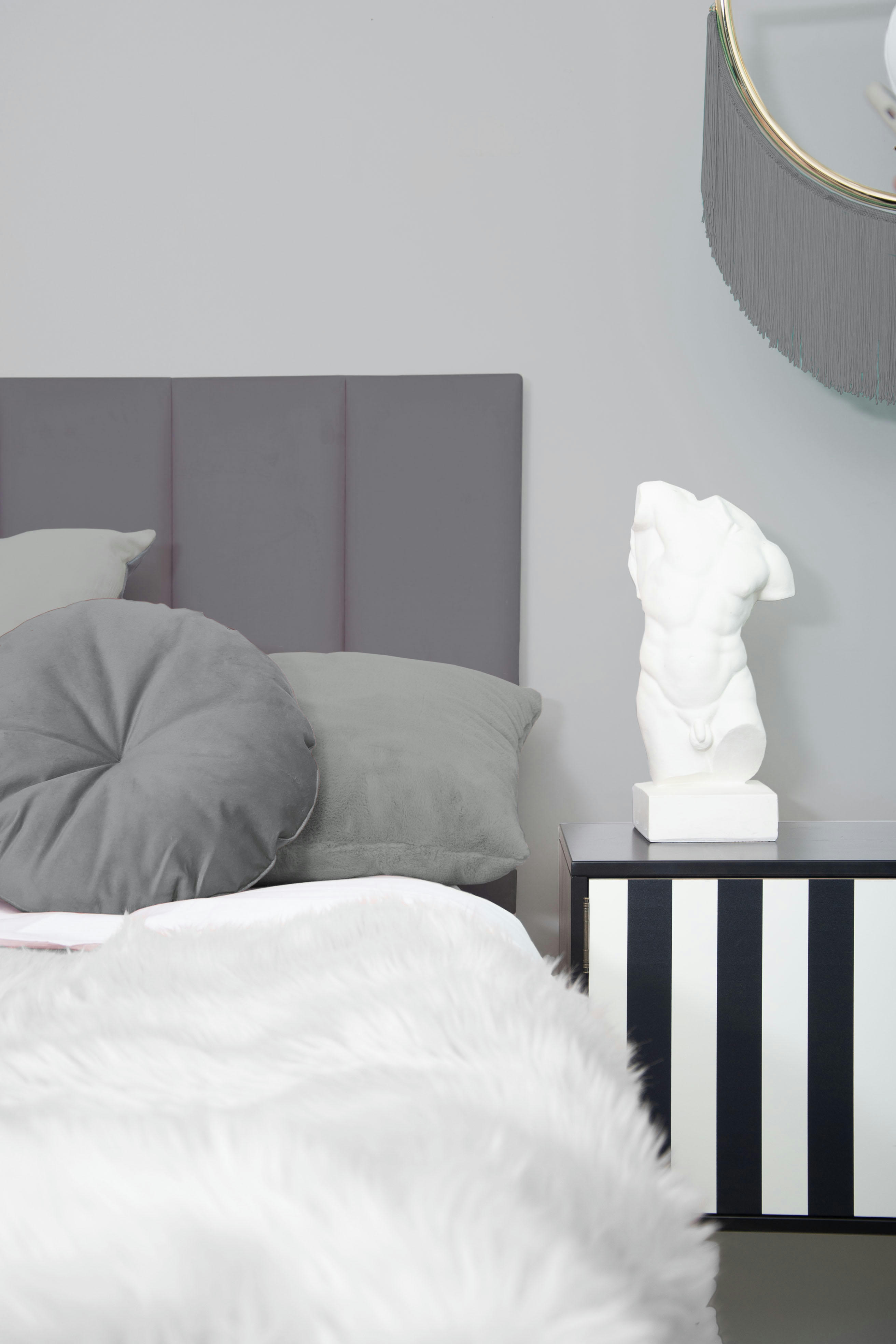 NILA - Tête de lit tapissée en velours gris glace 145x57cm