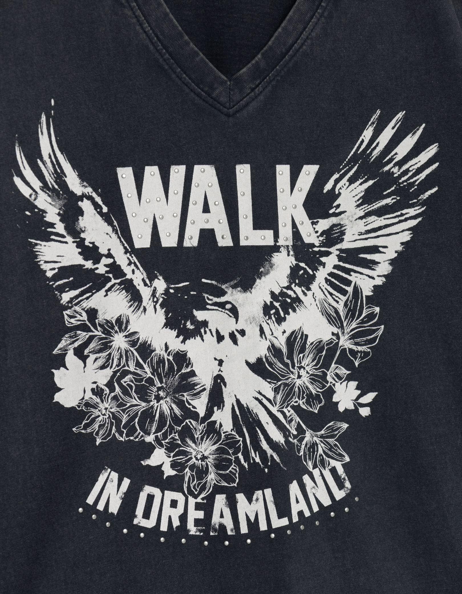 Tee-shirt col V noir coton bio délavé visuel aigle Femme