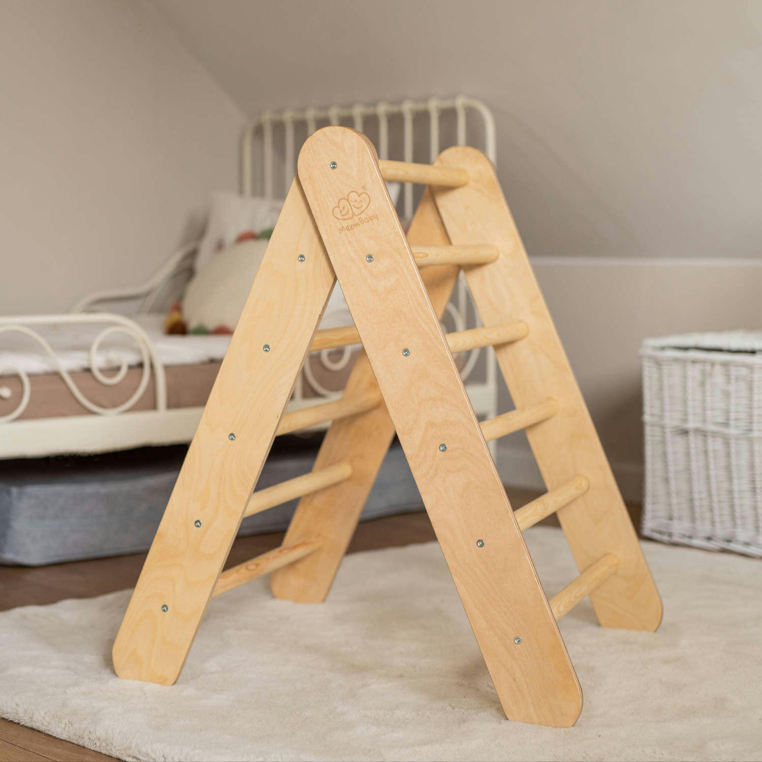 - Échelle en bois Montessori naturelle