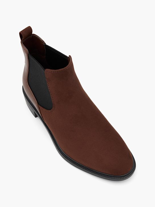 Heeled chelsea boot
