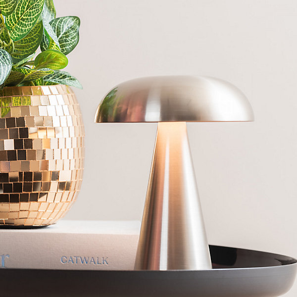 Lampe de table nomade LED H20cm en Métal - Present Time