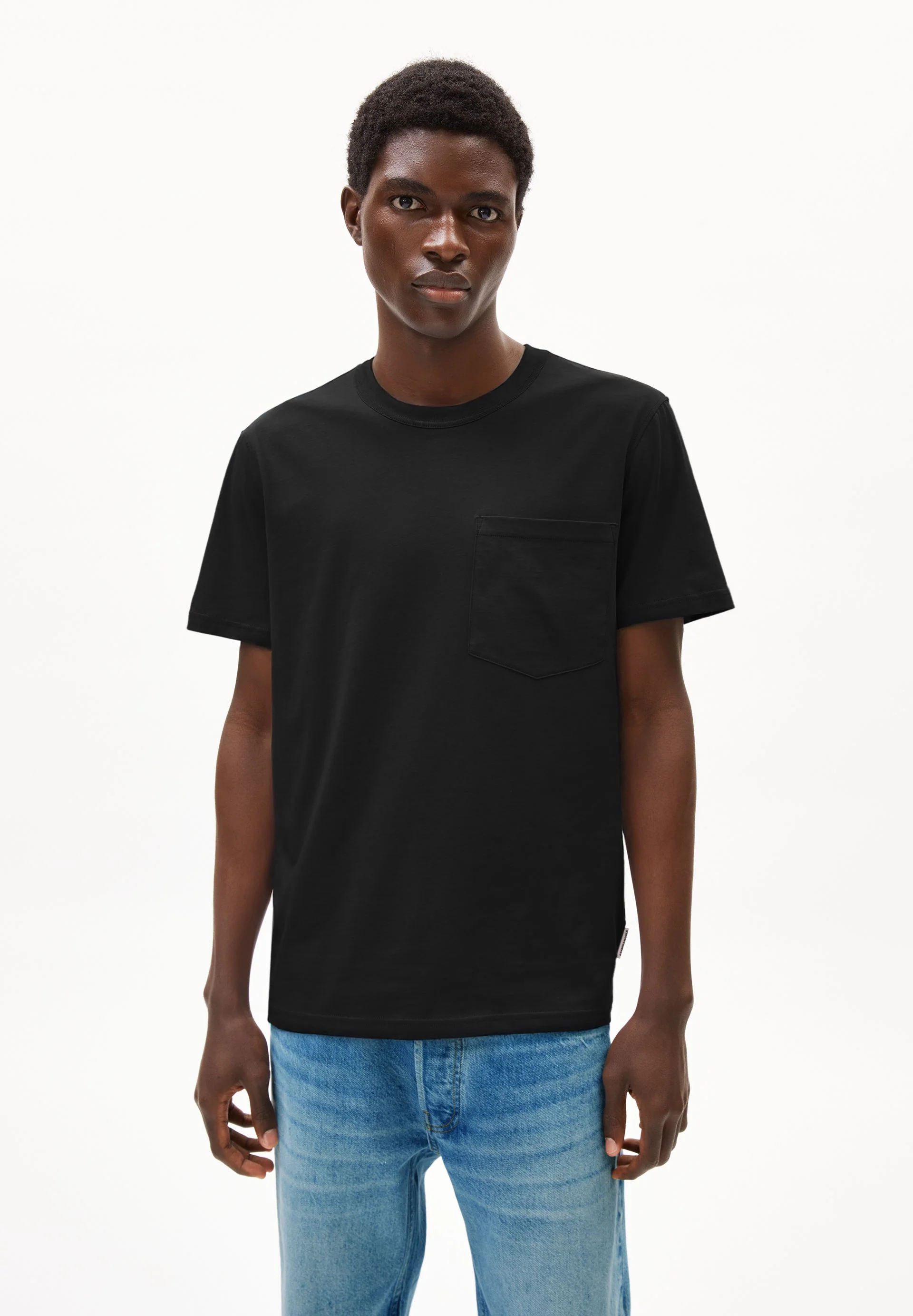 MAARKOS POCKET T-SHIRT