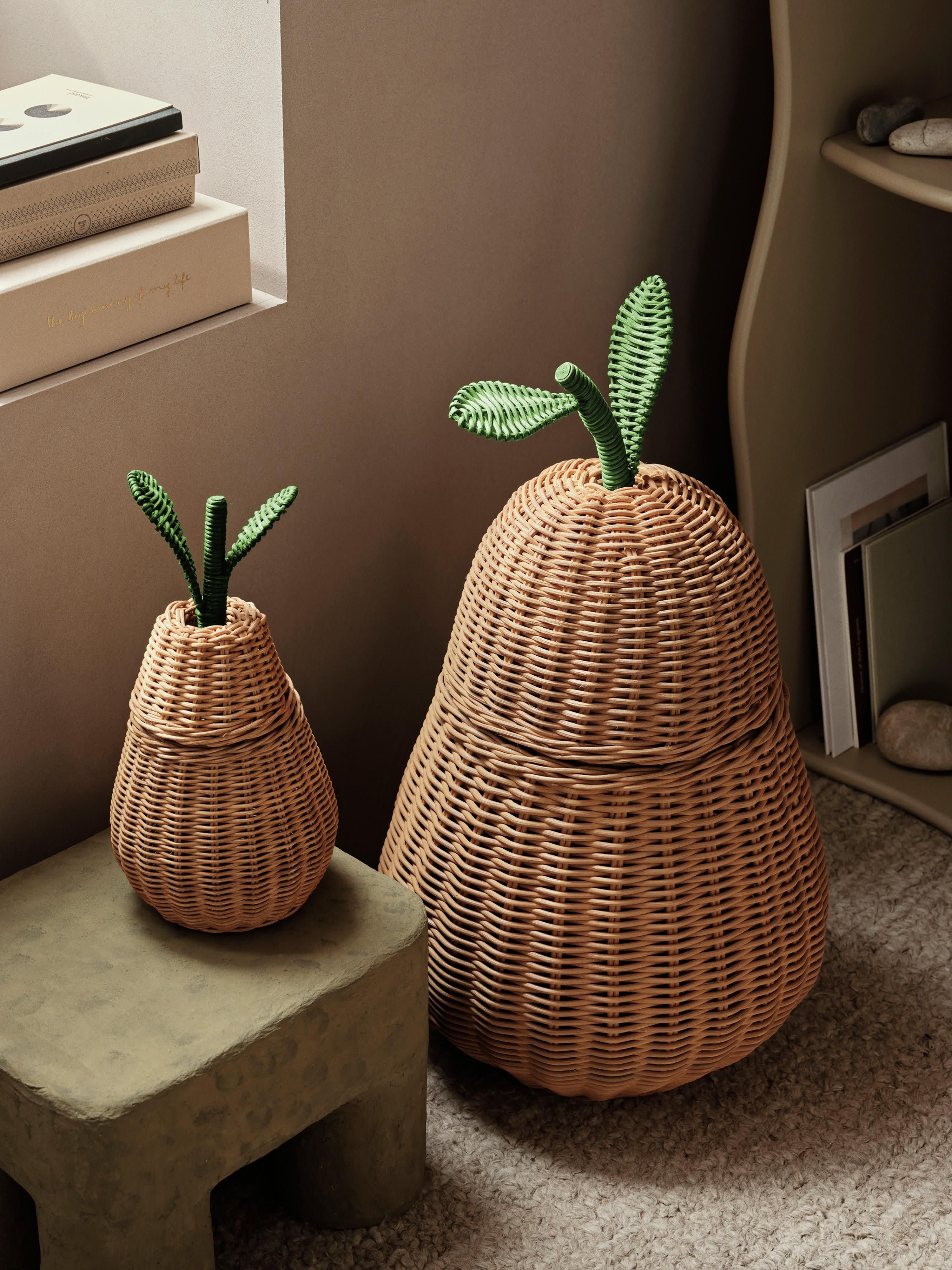 Handgefertigter Aufbewahrungskorb Pear aus Rattan