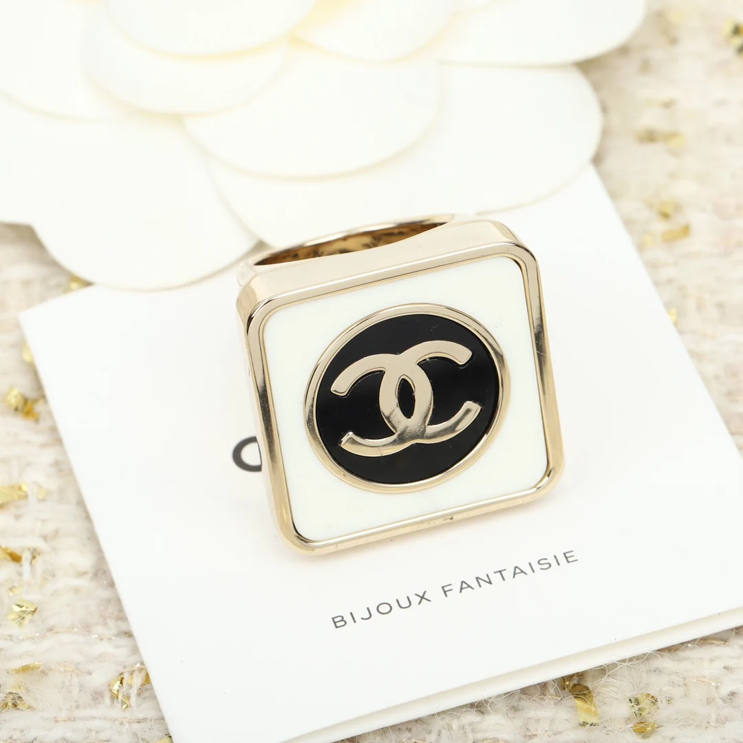 Chanel  23 Square ring diamond ring