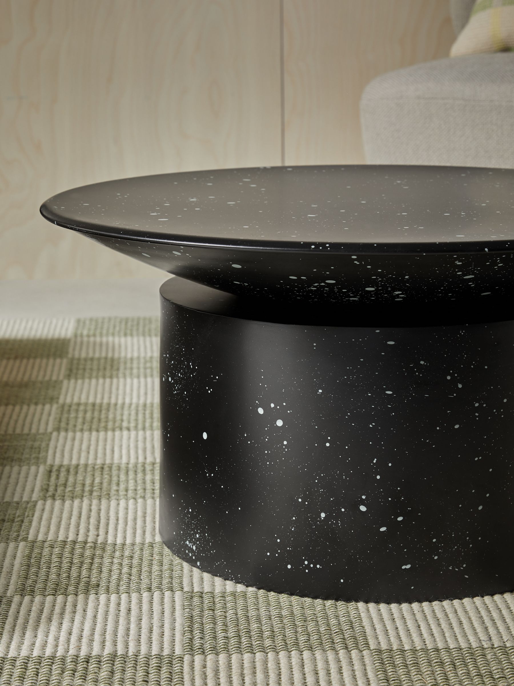 Bava Coffee Table in Black and White Metal
