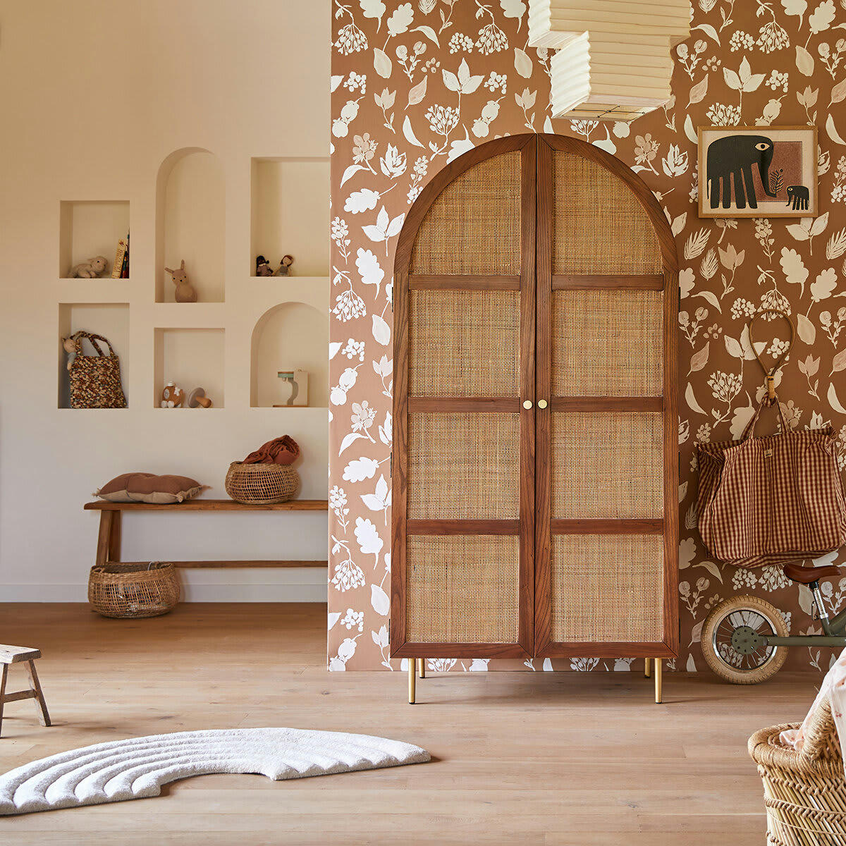 LISBETH - Armoire enfant en orme et cannage