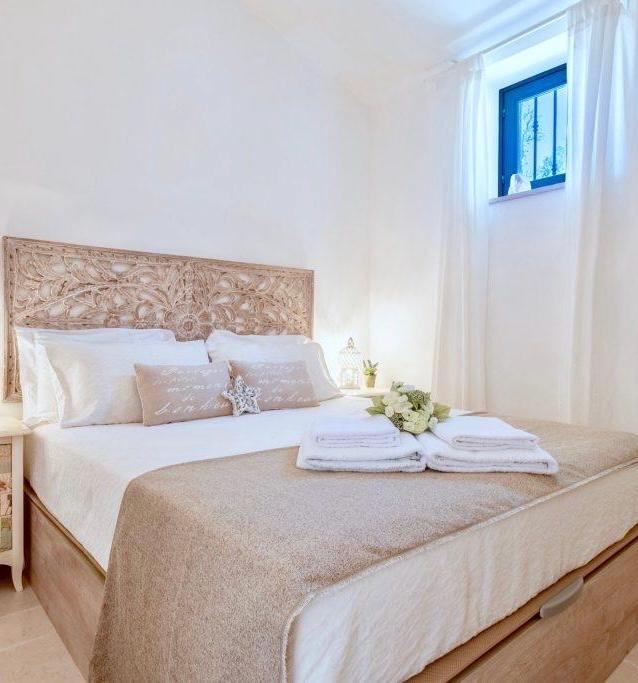 Antique Italian King Size Cotton Bedspread with Matching Cushion Covers