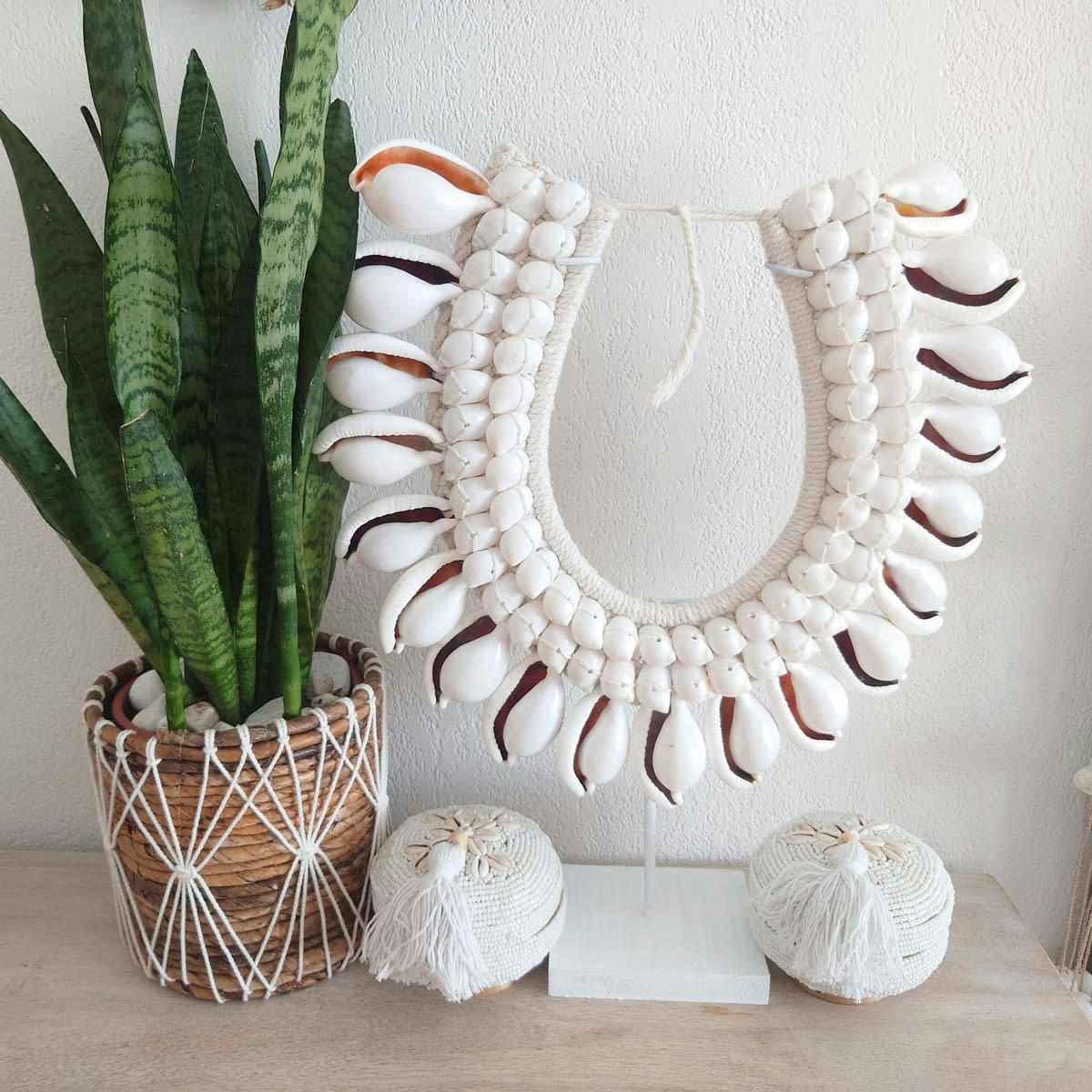 LUX - Collier décoratif en gros coquillages, blanc L35 x H40 cm