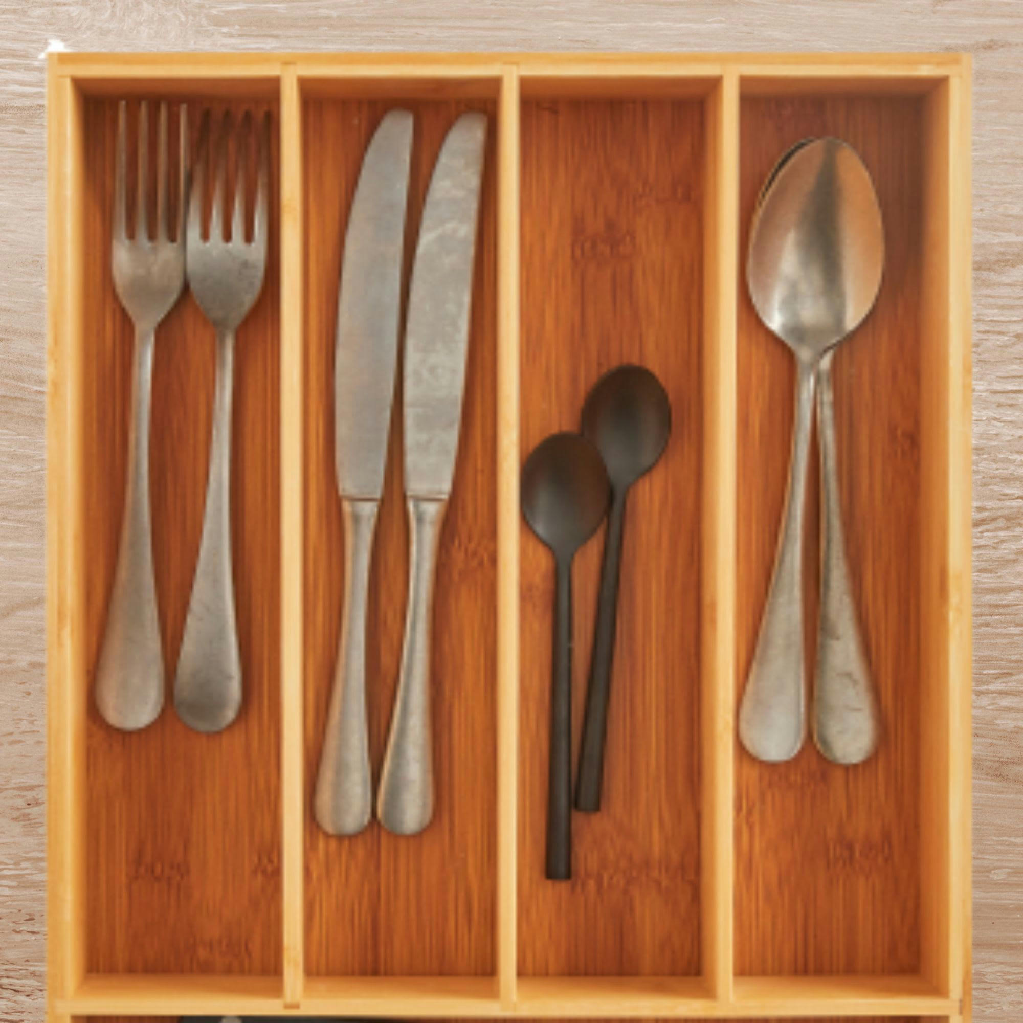 - Range-couverts avec 5 compartiments en bambou 38x29x7cm