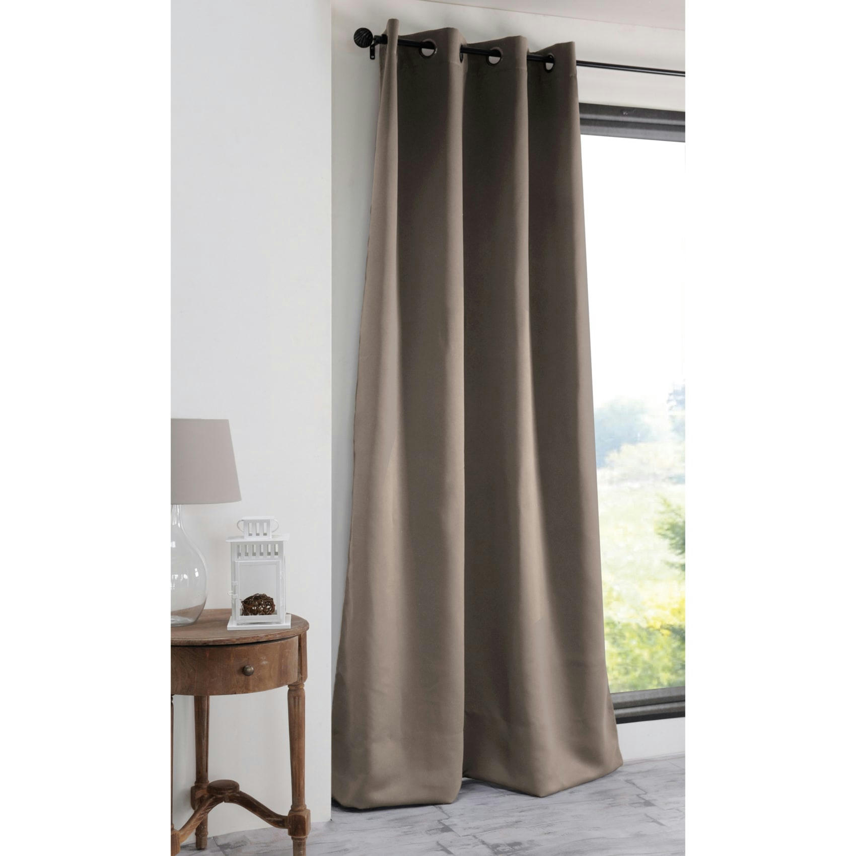 - Rideau occultant uni 210gr/m2 polyester beige 135x250 cm