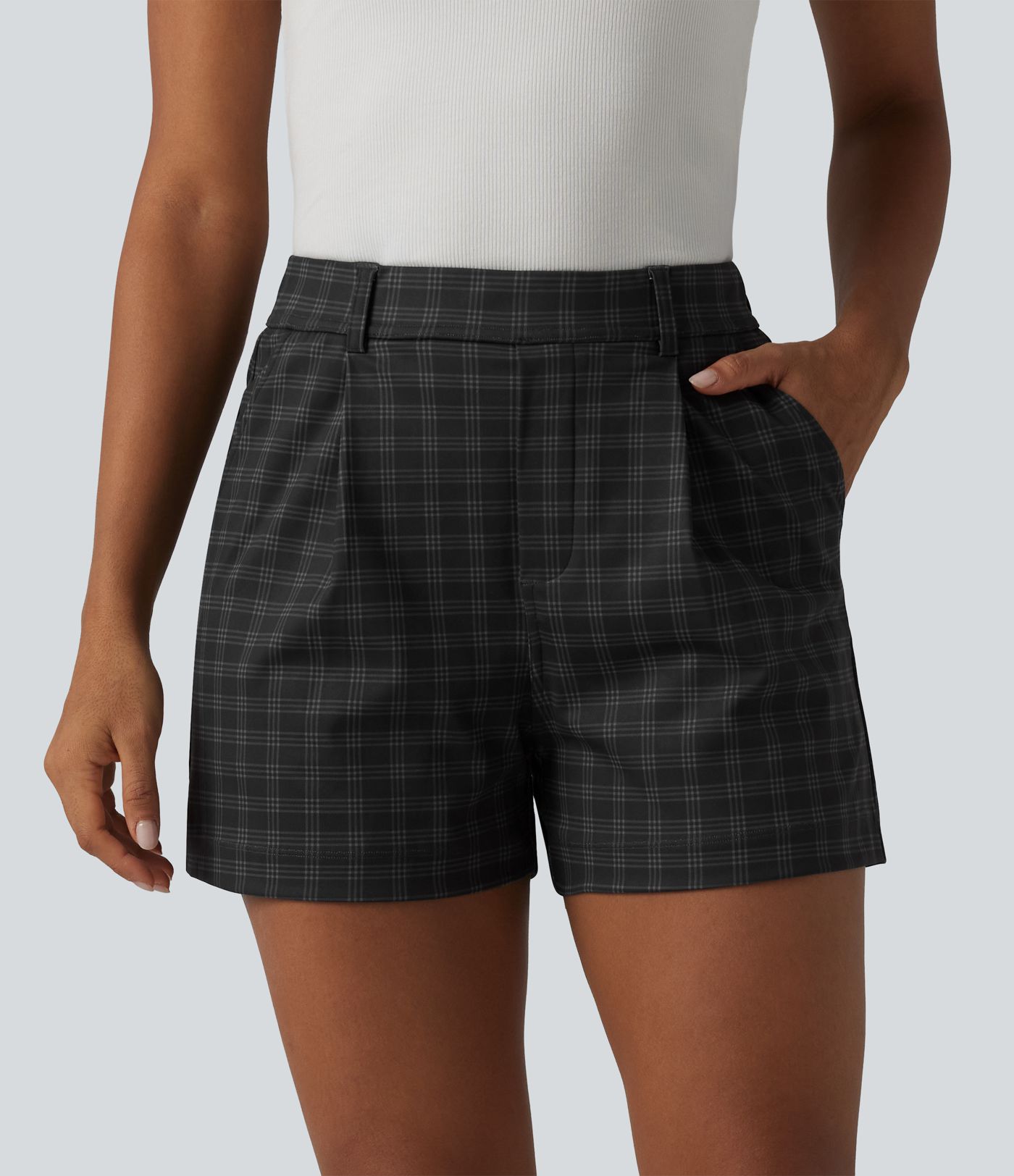Short tailleur droit à carreaux taille haute avec poches