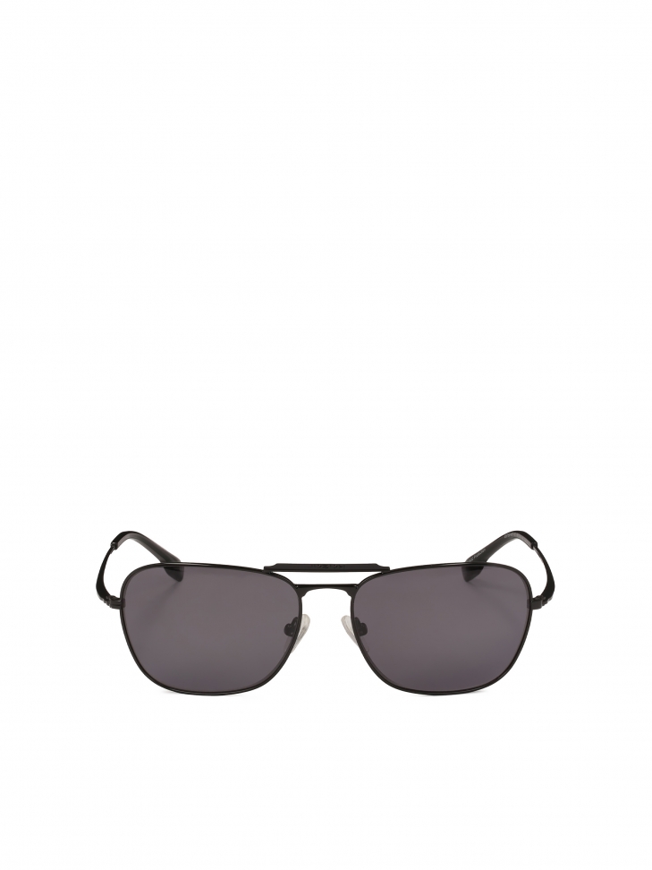Black sunglasses with metal frame