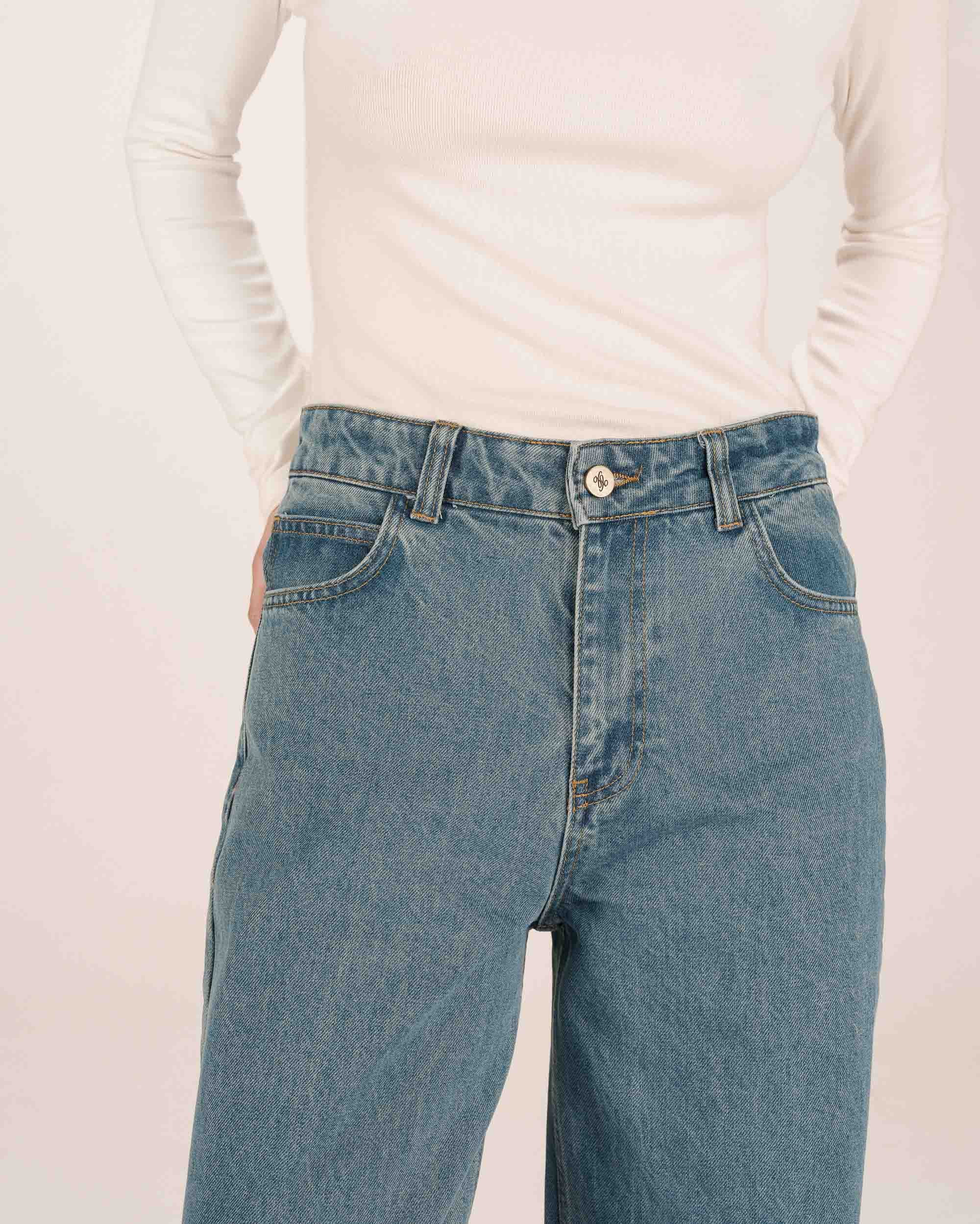 Jean large light blue James
