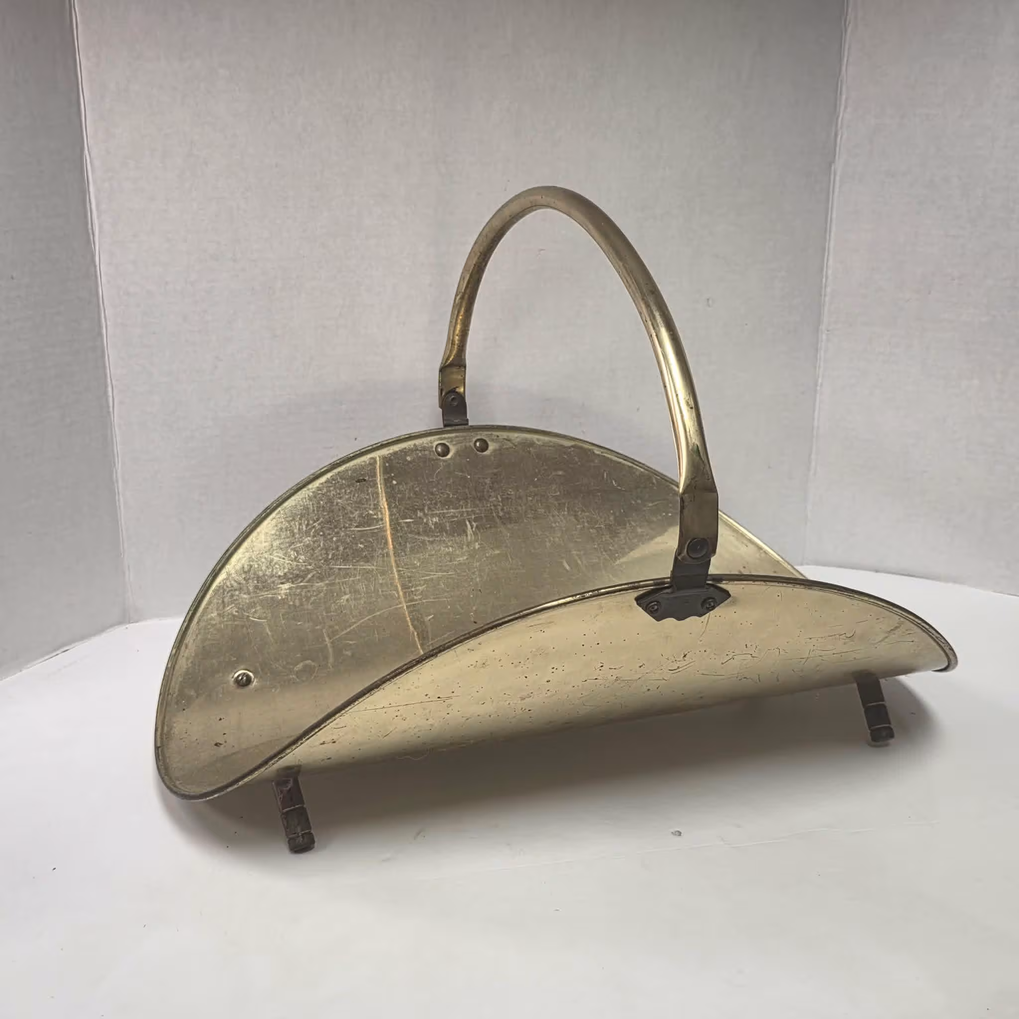 Vintage Brass Fireplace Log Holder – Decorative Firewood Carrier with Handle
