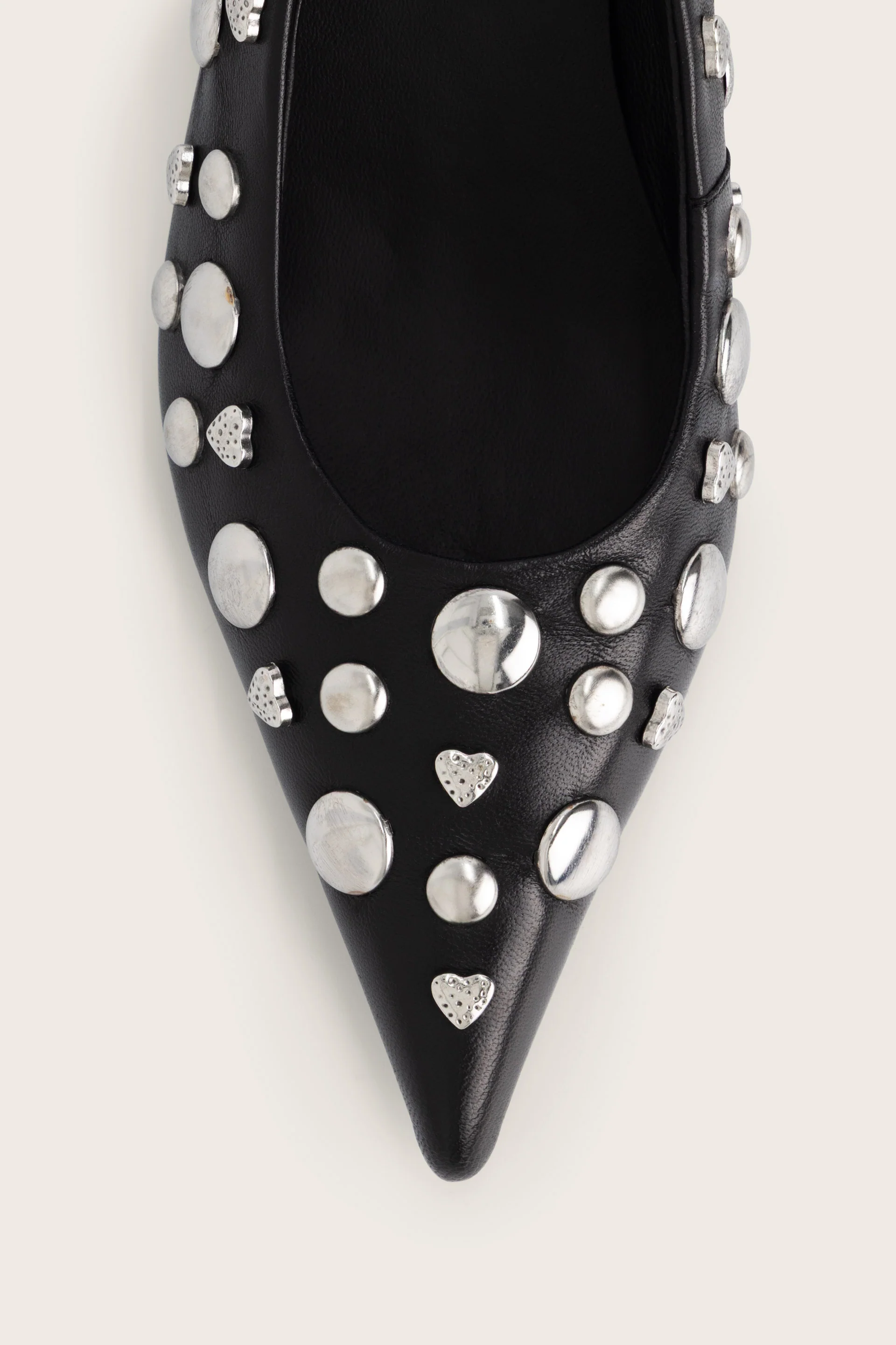 Kattie Stud Pumps | Black