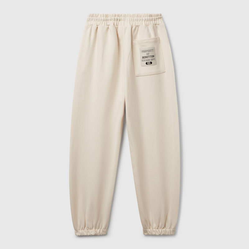 Sweatpants with piping