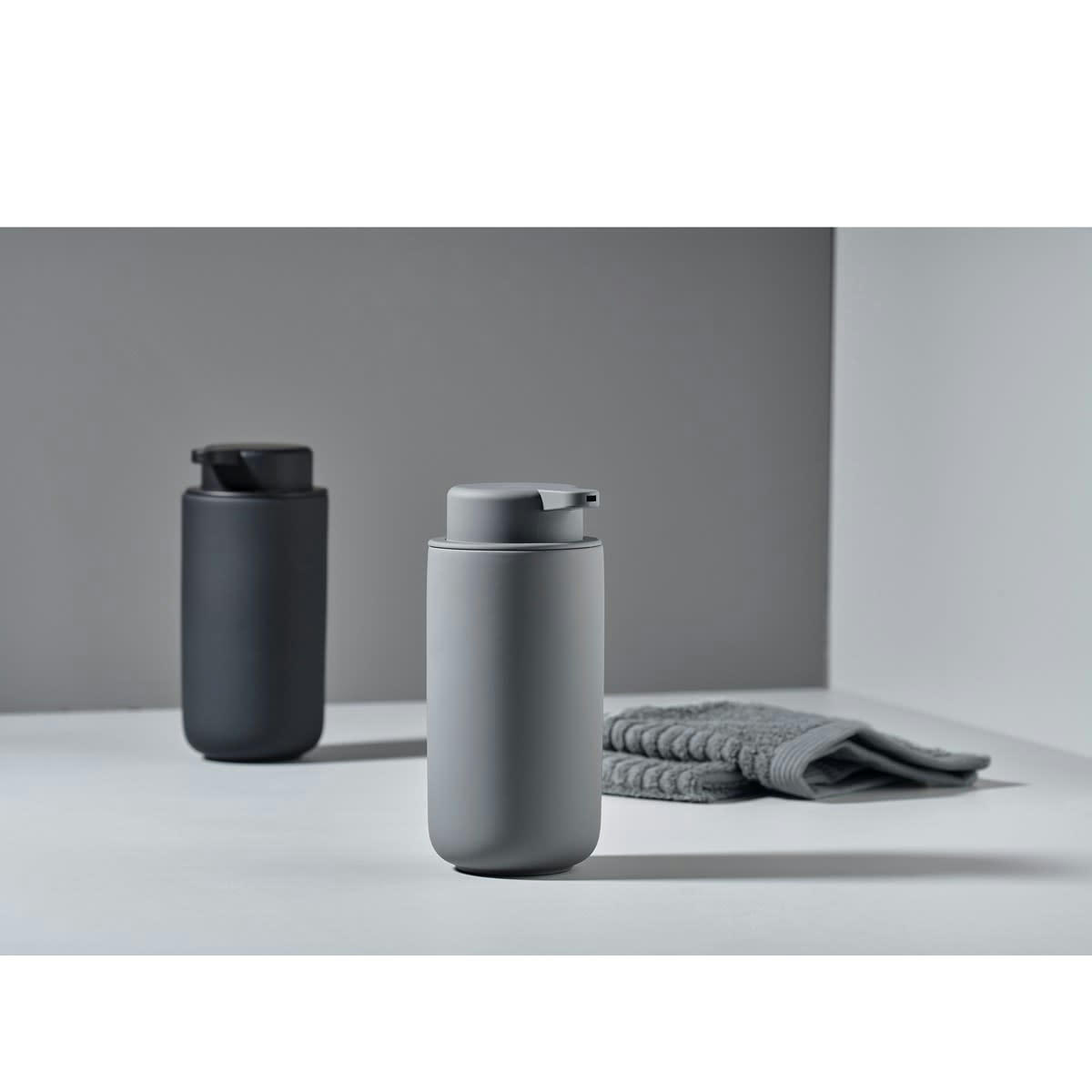 UME - Distributeur de savon en argile gris