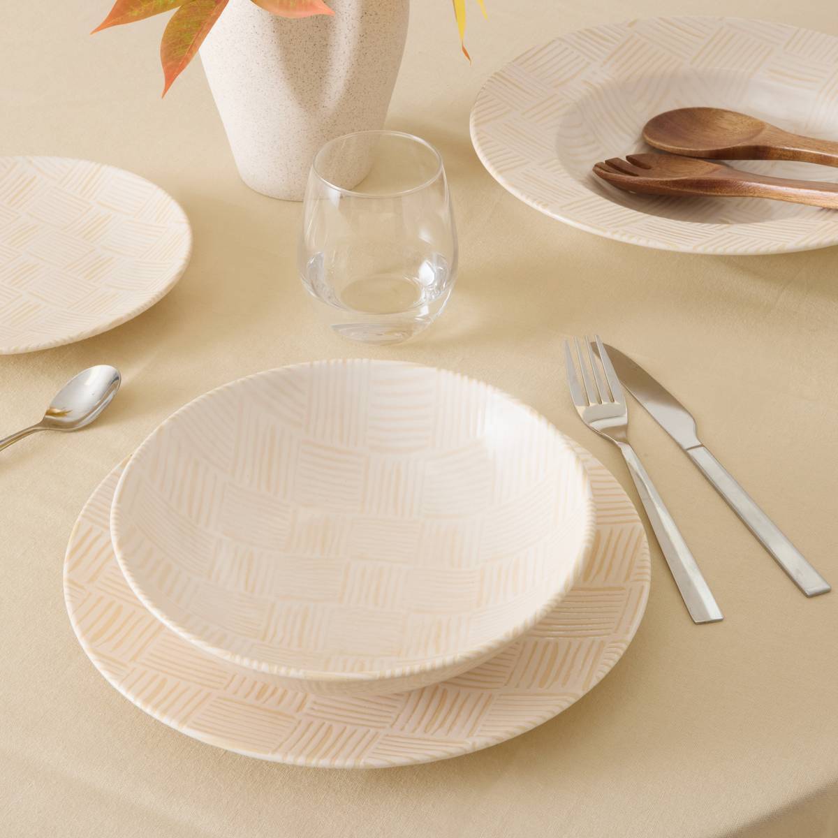Deep plate "Laetitia" Stoneware (ceramic), D.20.8 cm