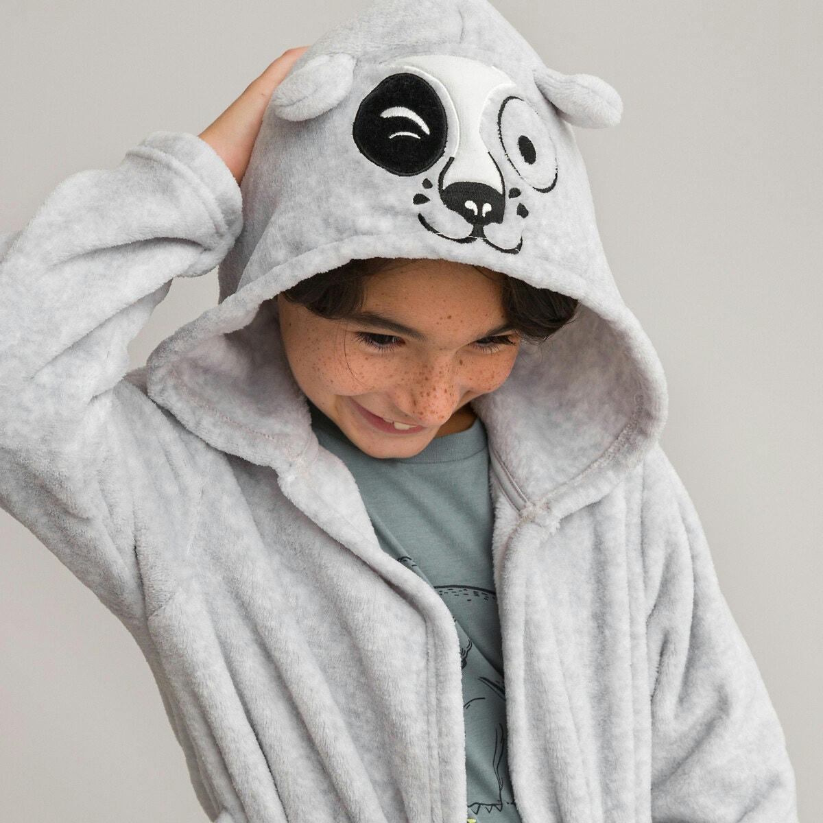Robe de chambre à capuche en polaire motif chien