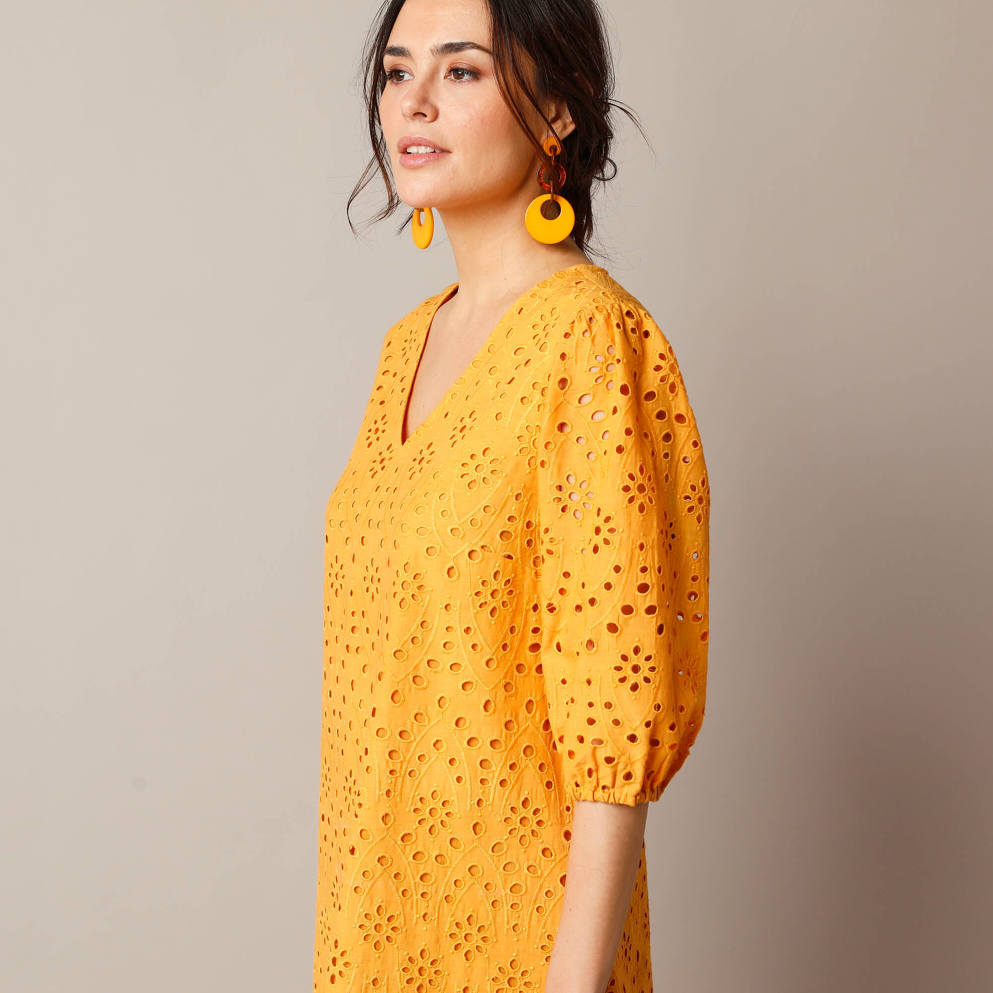 Robe broderie anglaise manches 3/4