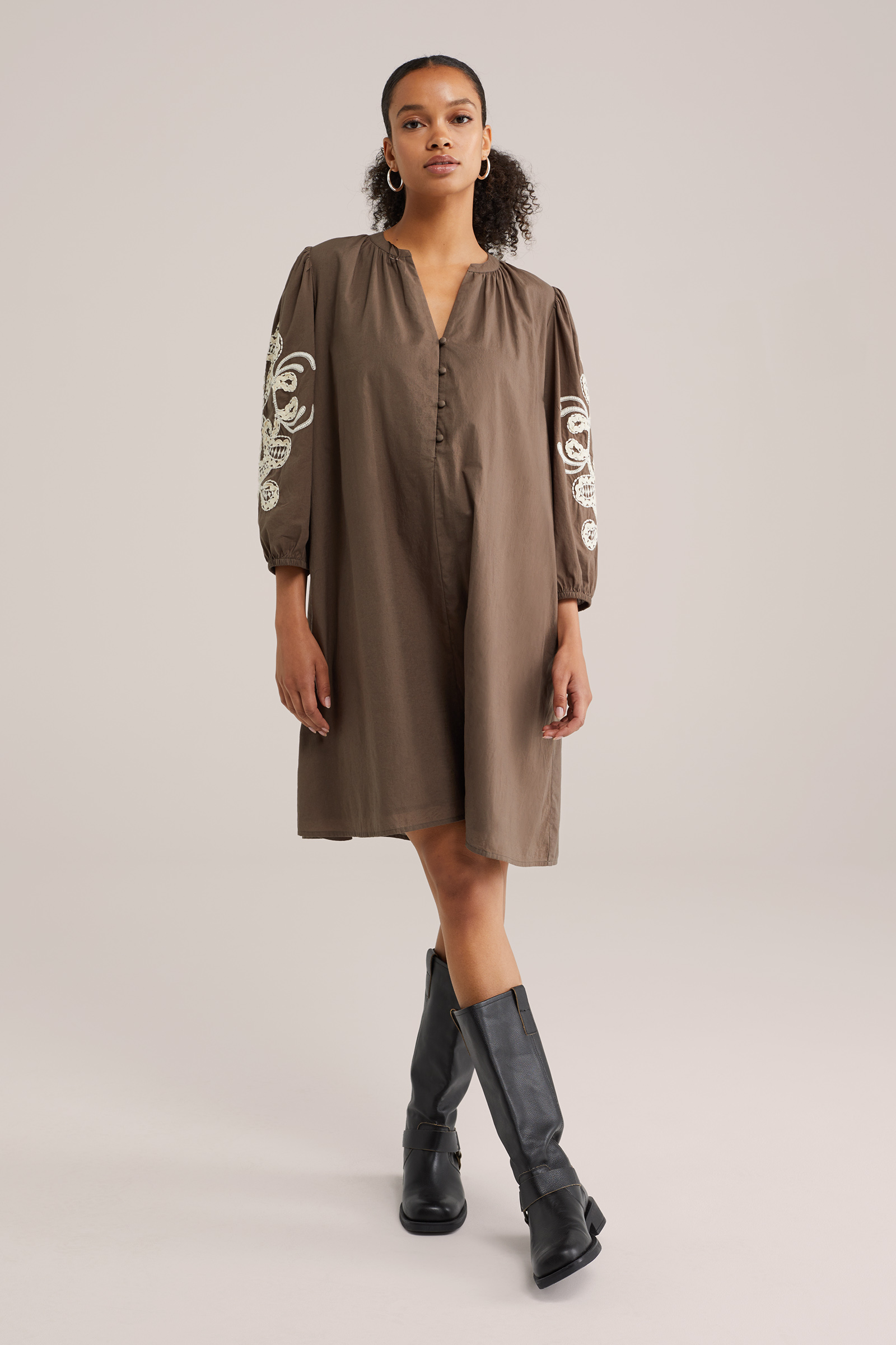 Dames jurk met embroidery