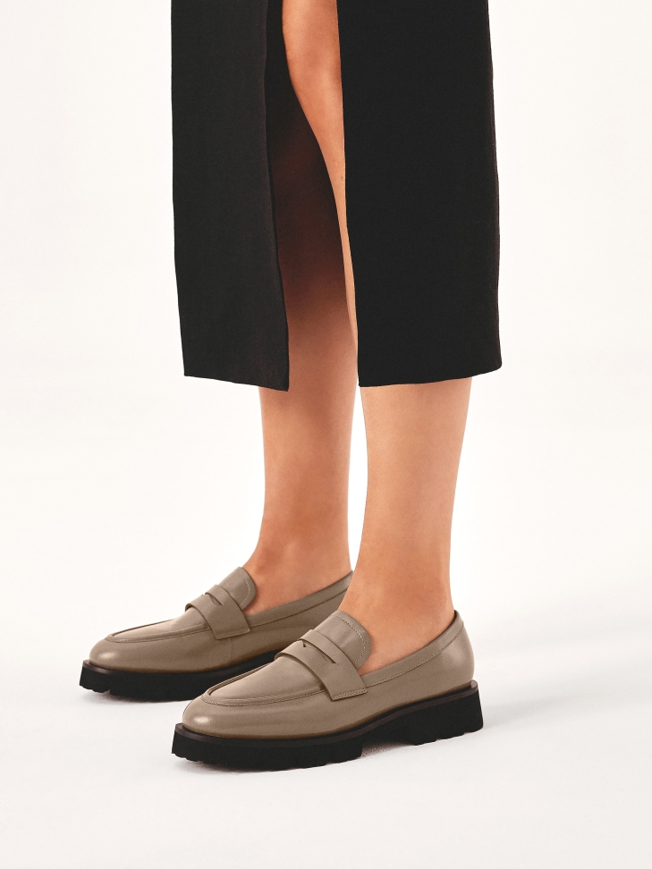 Taupe leather loafers with contrasting sole