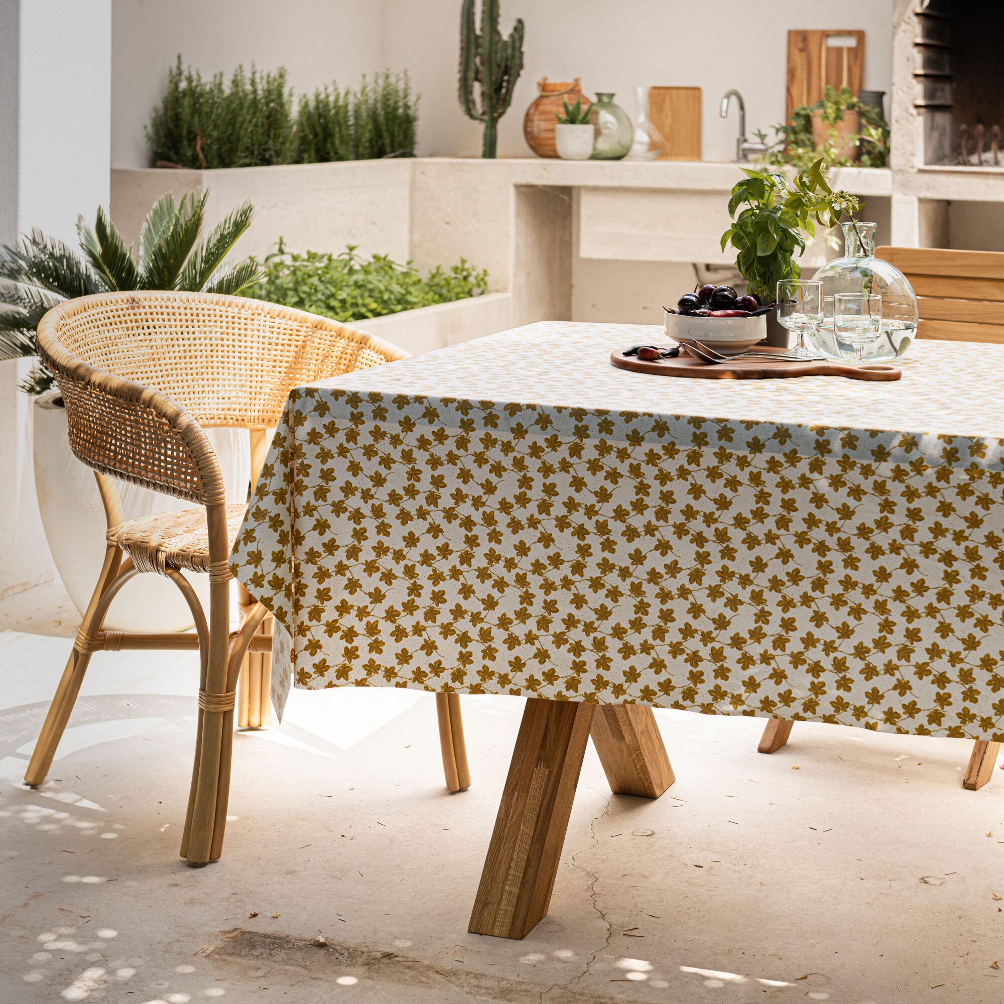 FIGUIER - Nappe enduite en coton motif figuier - jaune argan 150x250cm