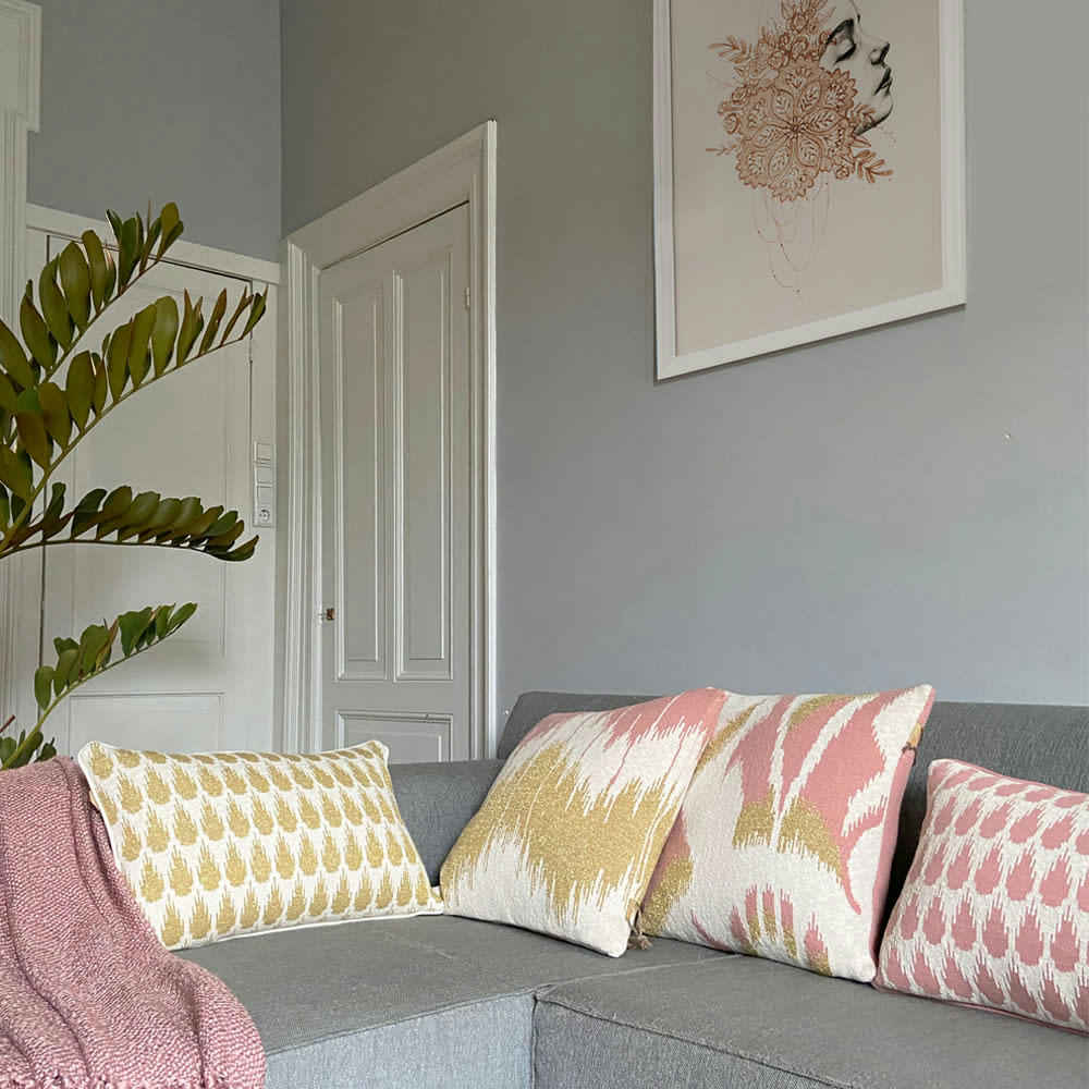 BOTANIQUE - Coussin botanique tricoté d'or 35x60