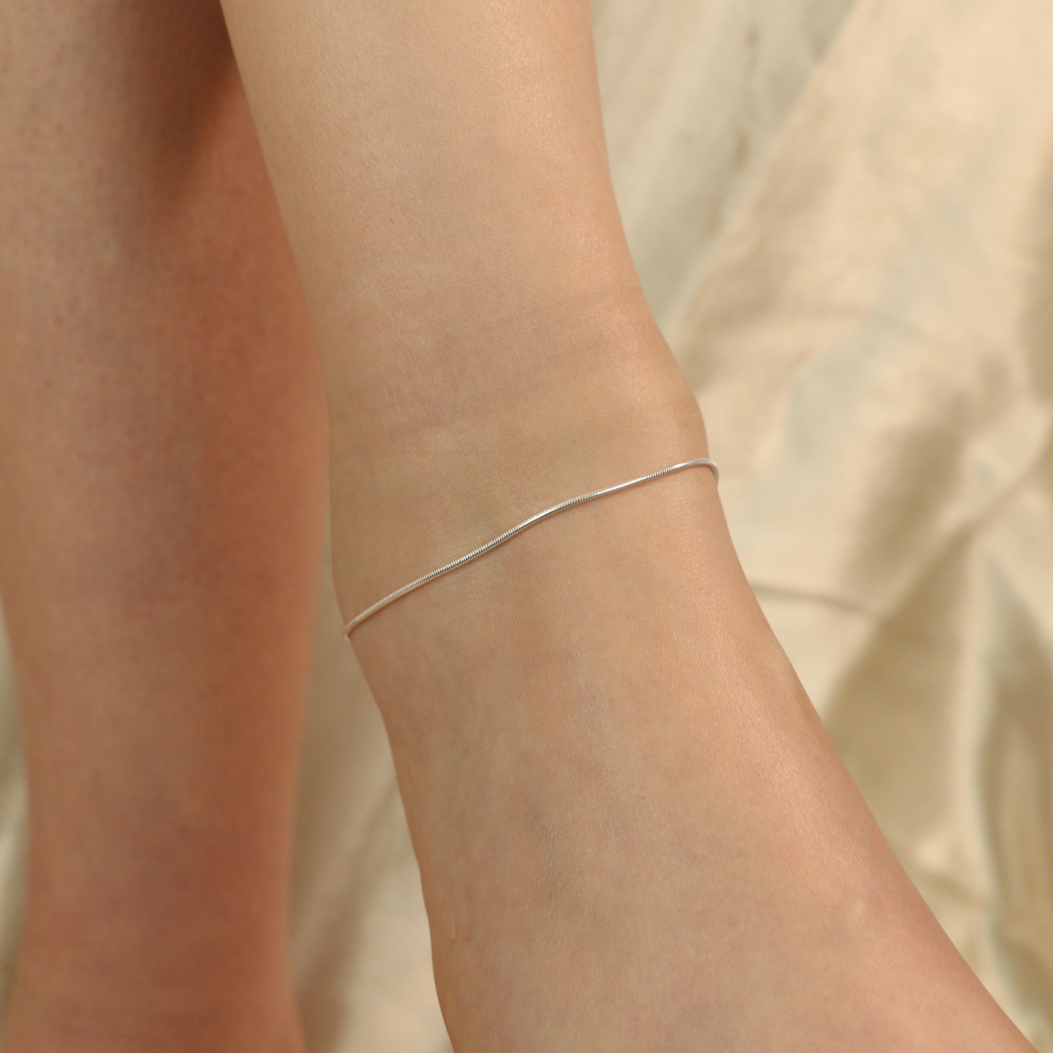 The Colourful Aura 925 Silver Thin Rope Plain Chain Slim Payal Anklet