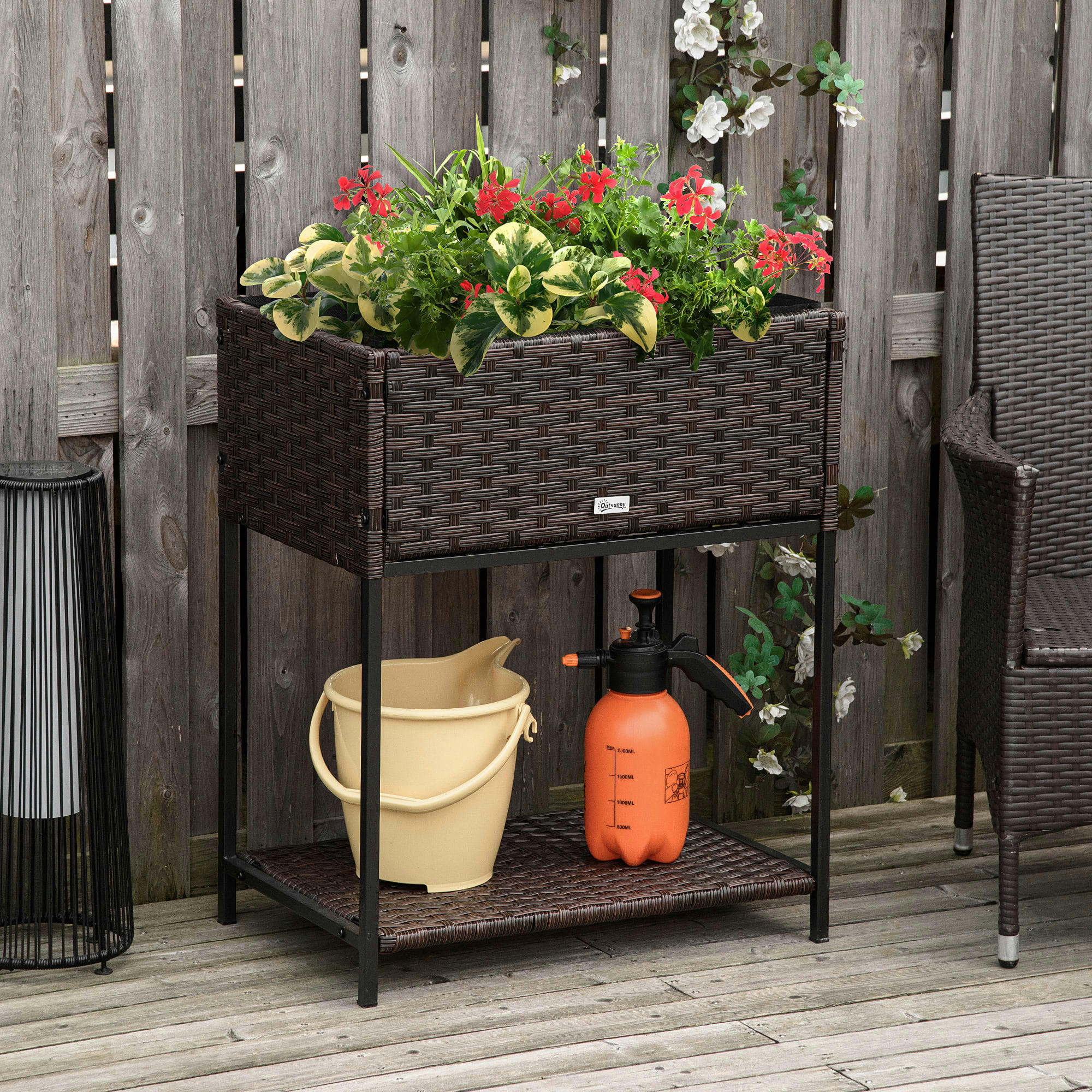 - Jardinière sur pieds avec étagère - résine tressée aspect rotin marron