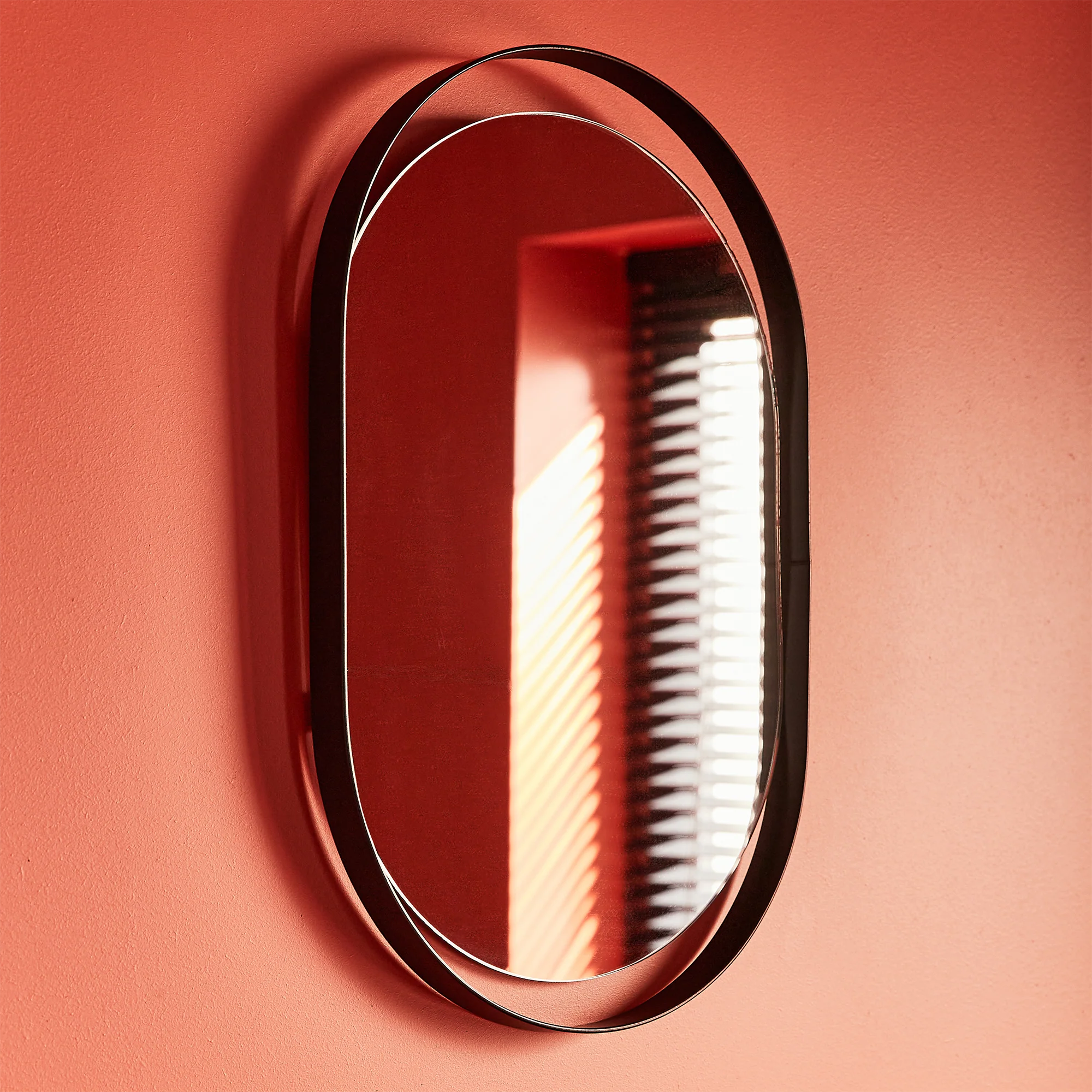 Miroir en métal HALY 28 x 78 cm