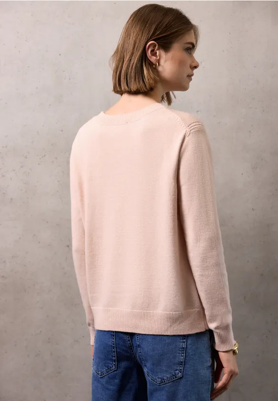 Softer Pullover mit Details