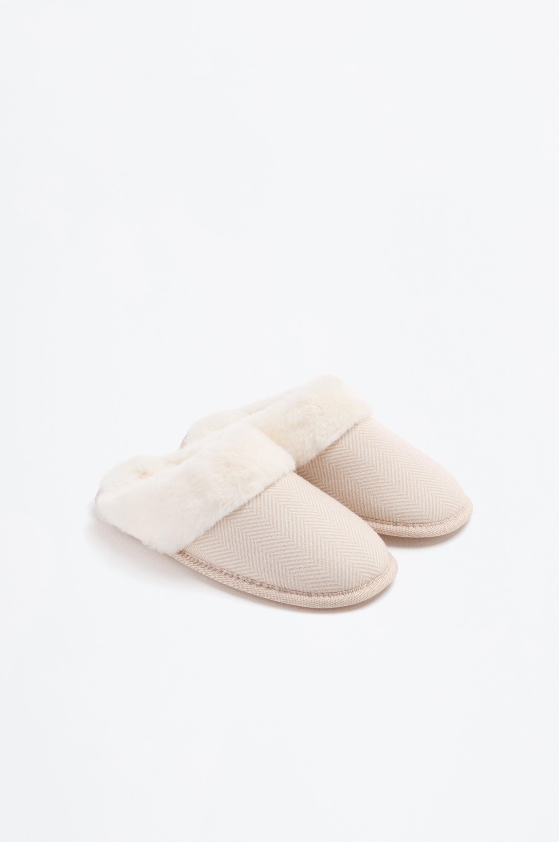 Zapatilla de casa
