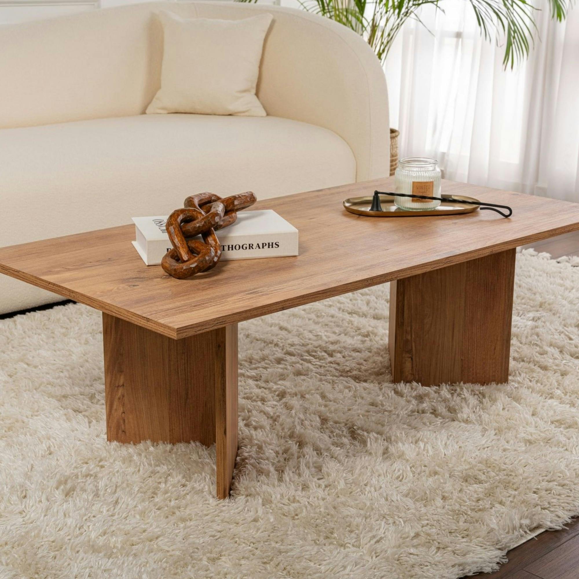 Table basse moderne effet bois de pin - pieds en V MARFA
